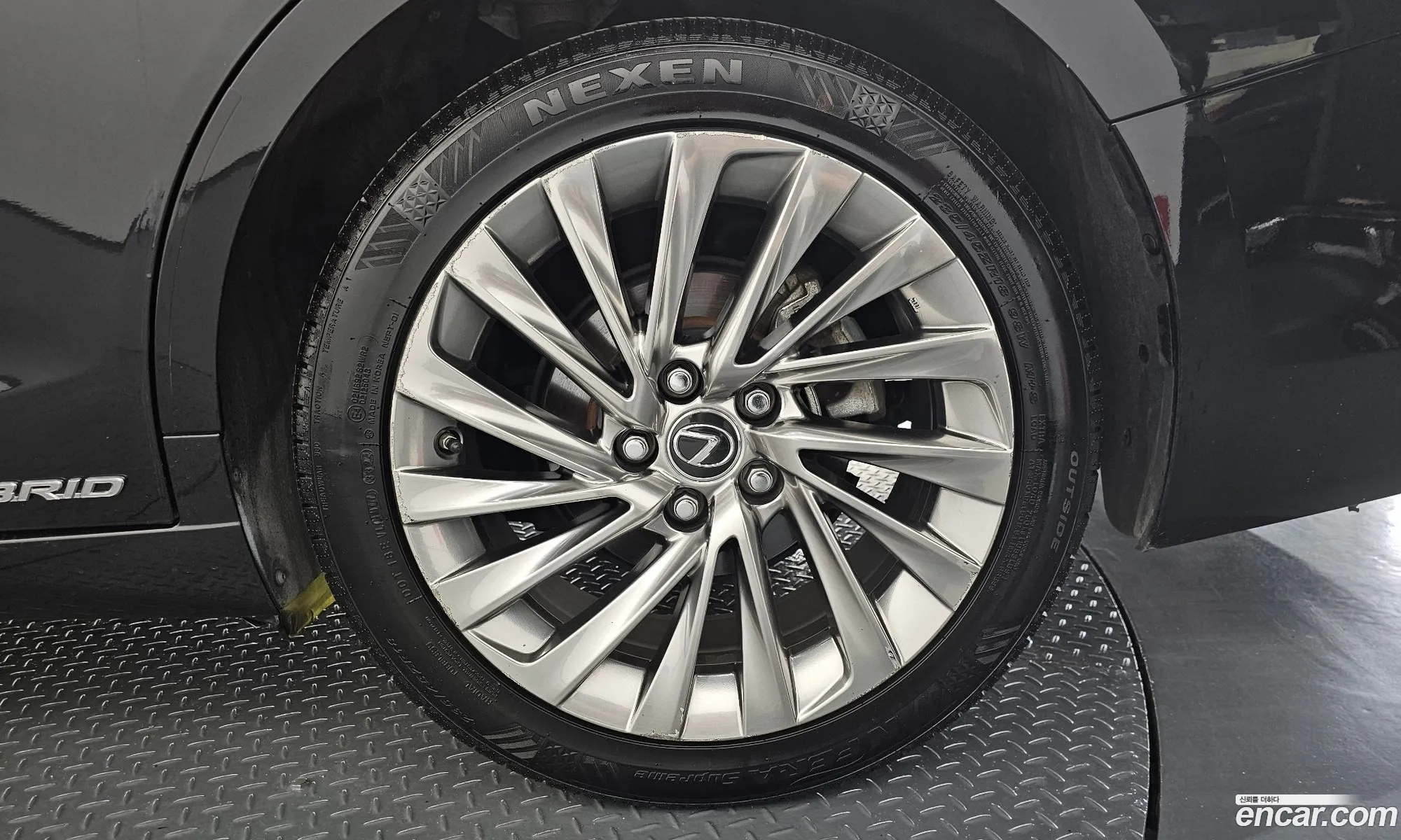 Lexus ES300h 7th Gen 2018 JTHB21B12K2008962 — 13