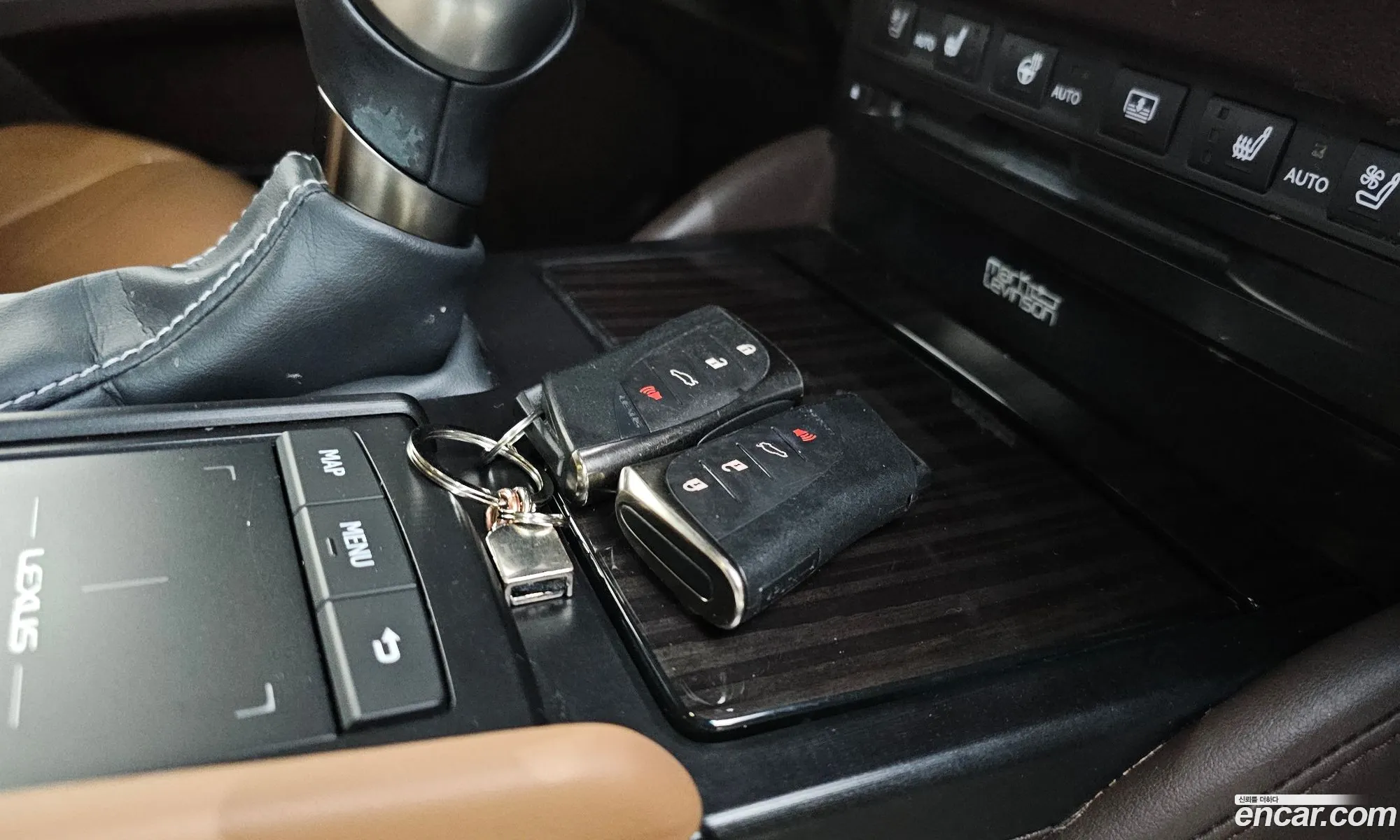 Lexus ES300h 7th Gen 2018 JTHB21B12K2008962 — 37