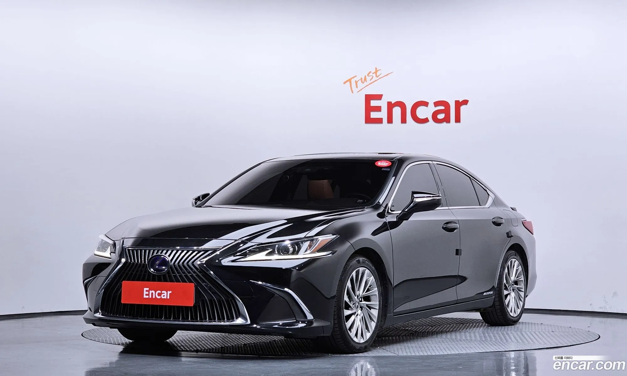 Lexus ES300h 7th Gen 2018 JTHB21B12K2008962 — 24