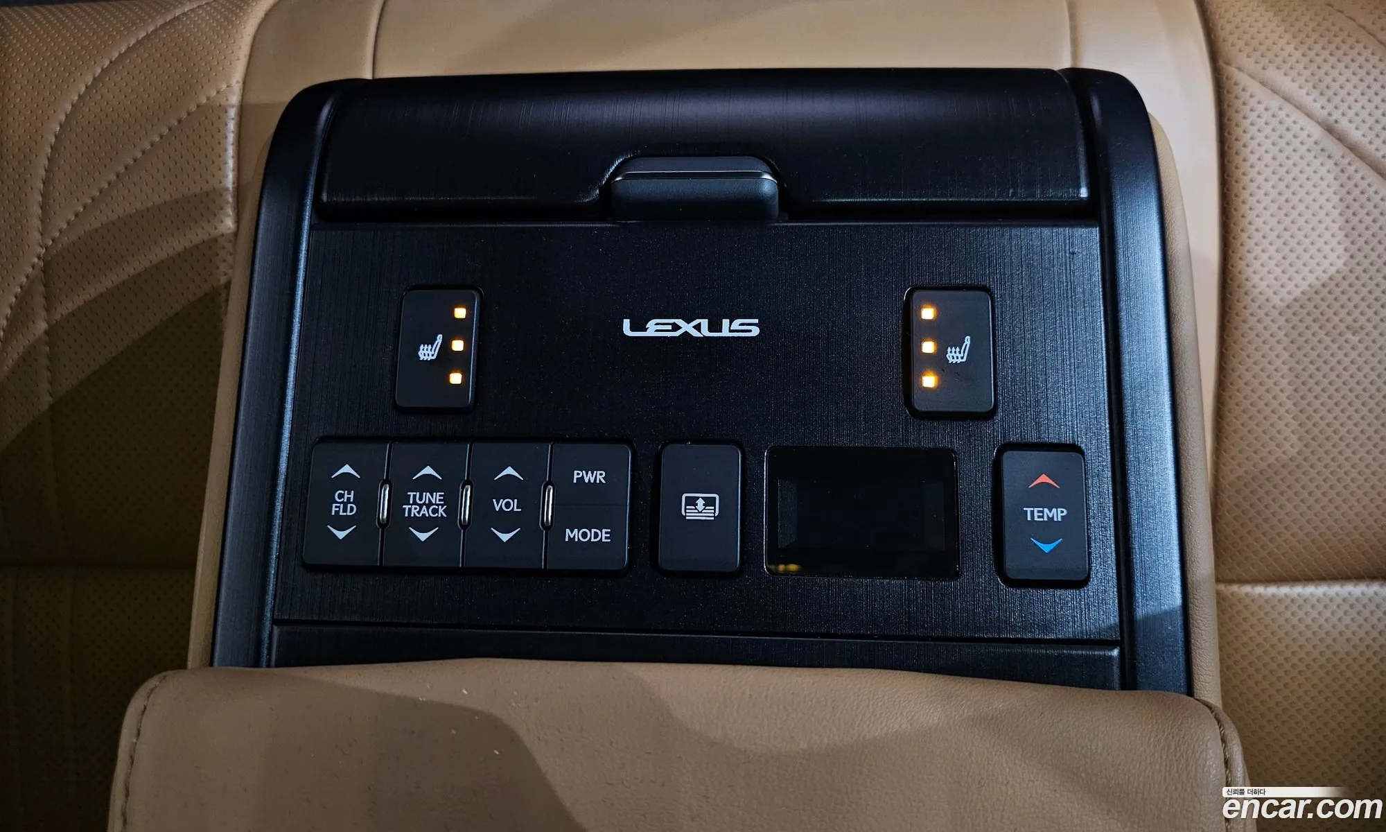 Lexus ES300h 7th Gen 2018 JTHB21B12K2008962 — 32