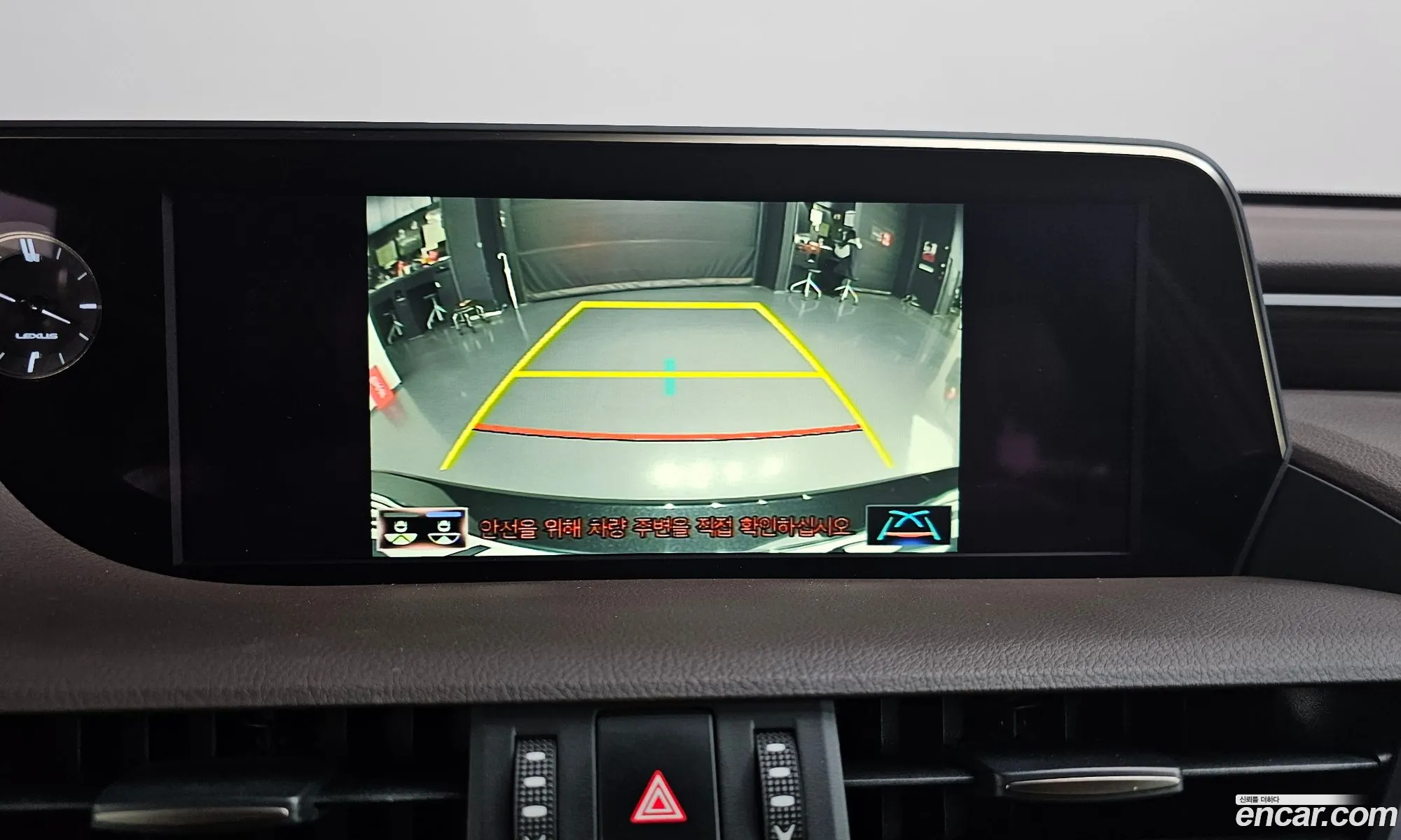 Lexus ES300h 7th Gen 2018 JTHB21B12K2008962 — 25