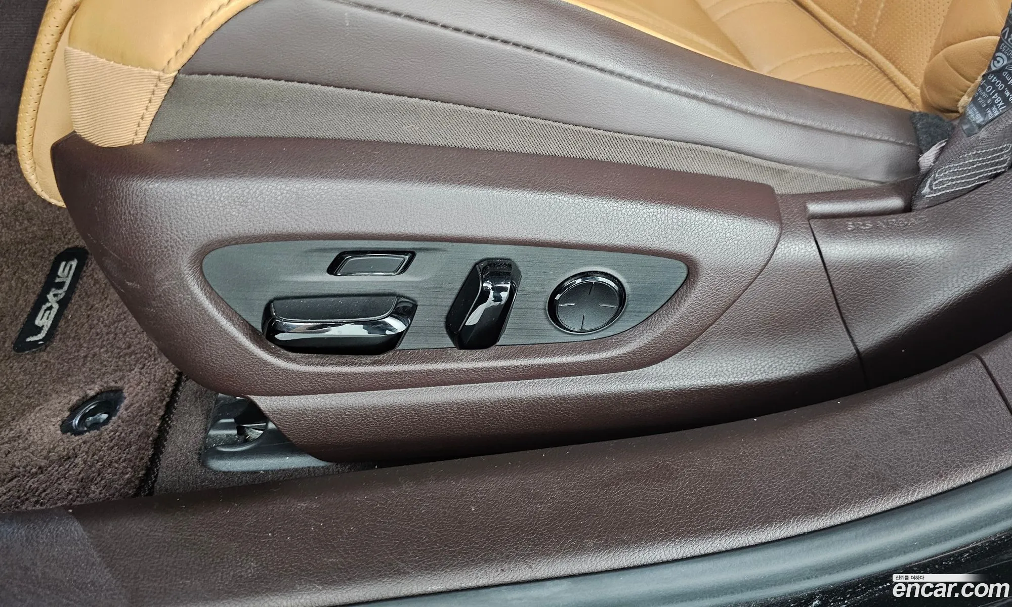 Lexus ES300h 7th Gen 2018 JTHB21B12K2008962 — 21