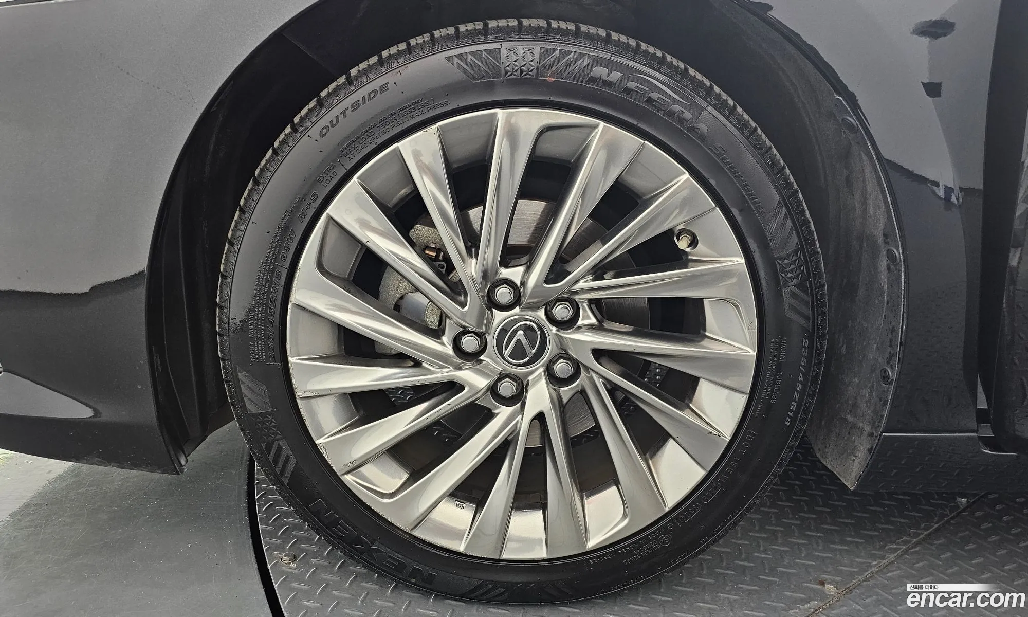 Lexus ES300h 7th Gen 2018 JTHB21B12K2008962 — 22