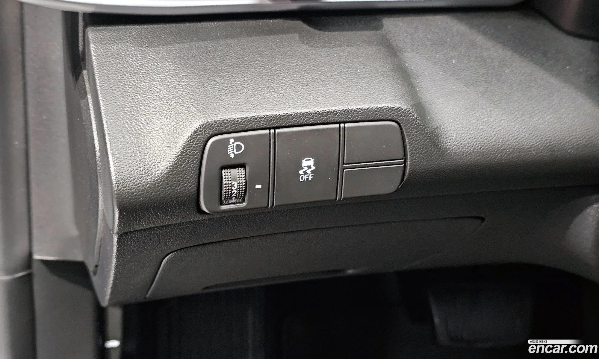 Hyundai Elantra 2023 — 23