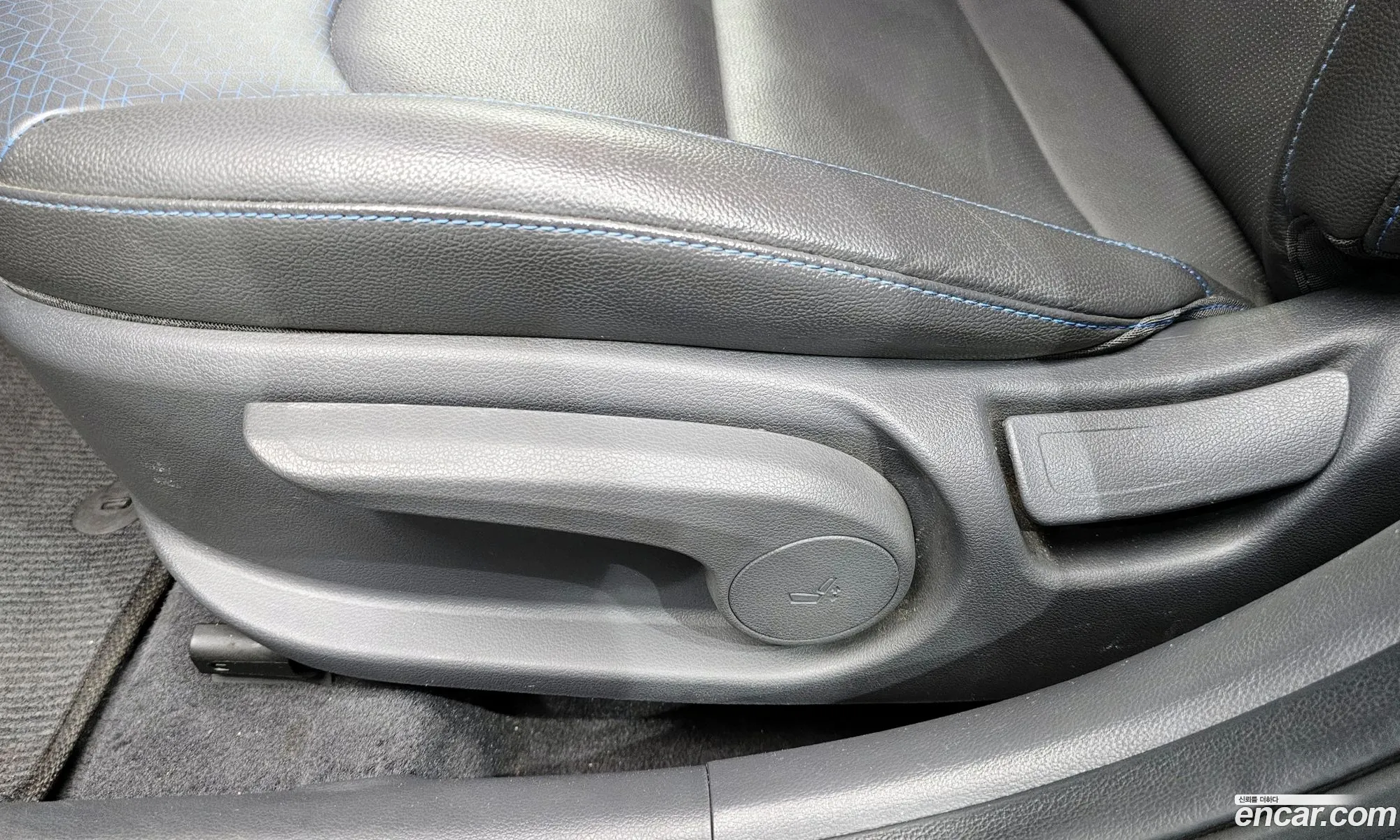 Hyundai Ioniq Hybrid 2016 — 9