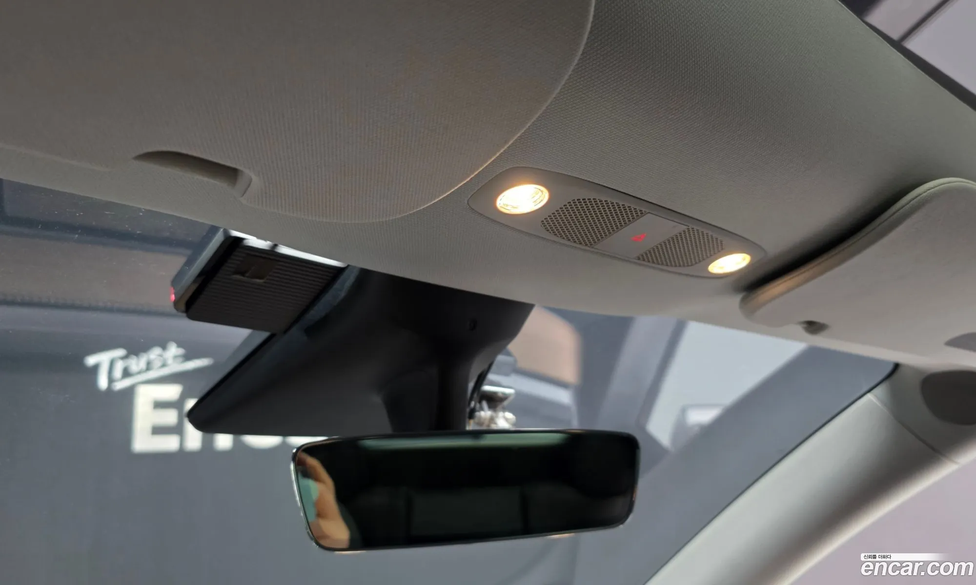 Tesla Model Y 2021 — 6