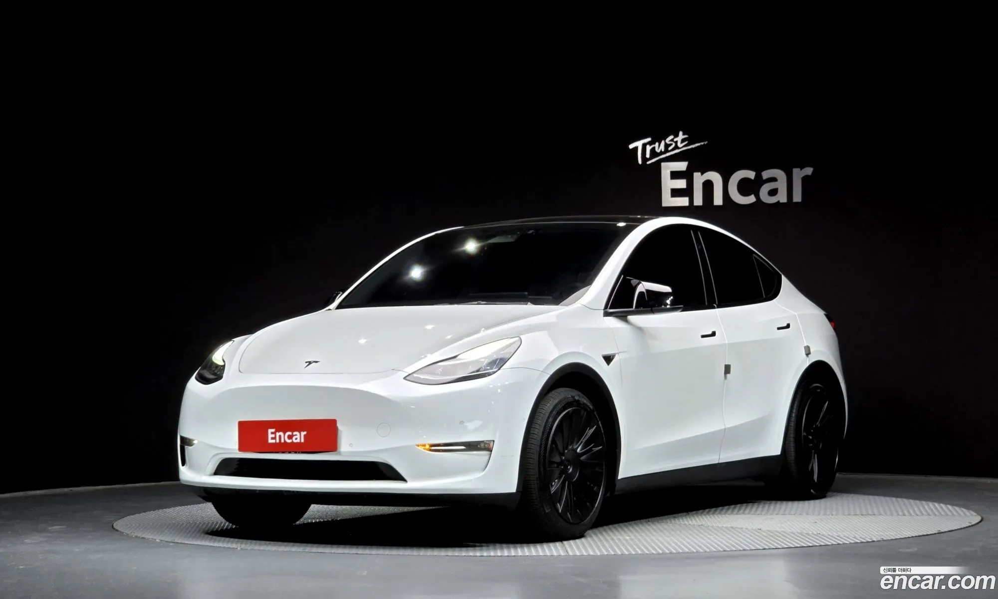 Tesla Model Y 2021 — 3
