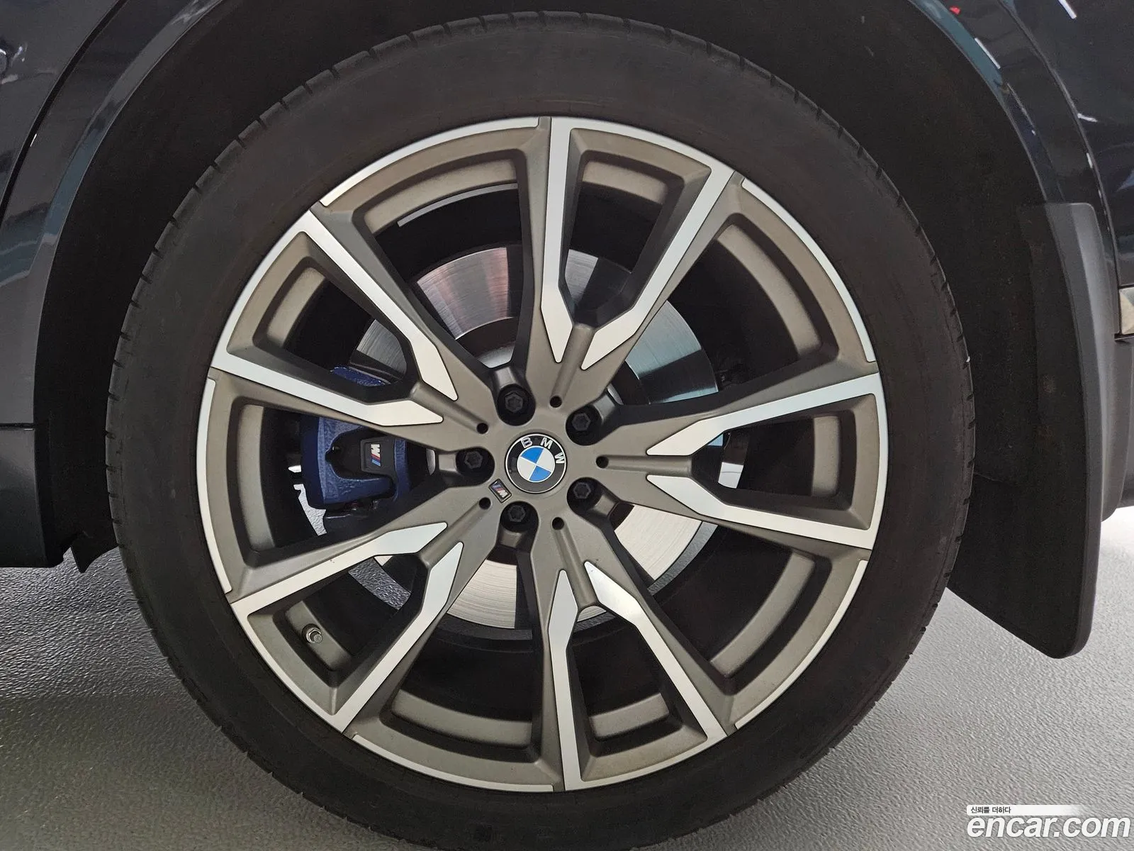 BMW X7 2021 — 6