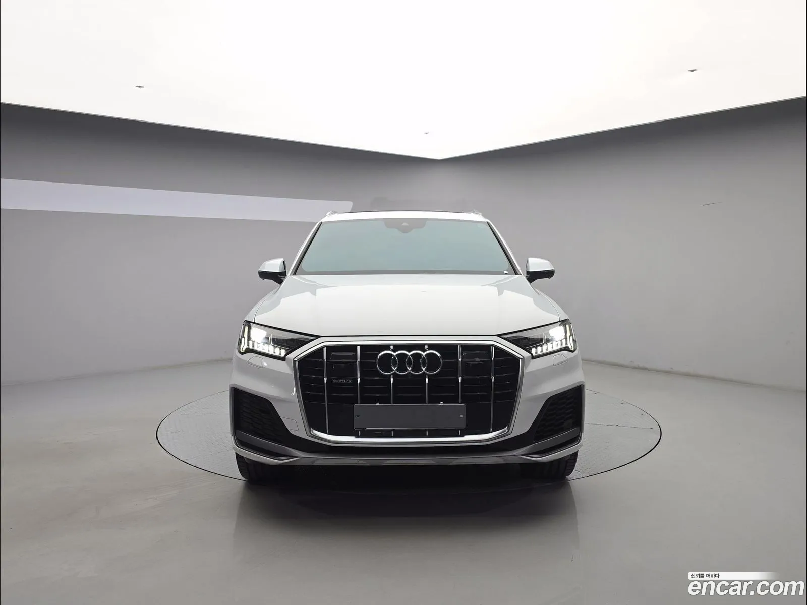 Audi Q7 2021 — 7