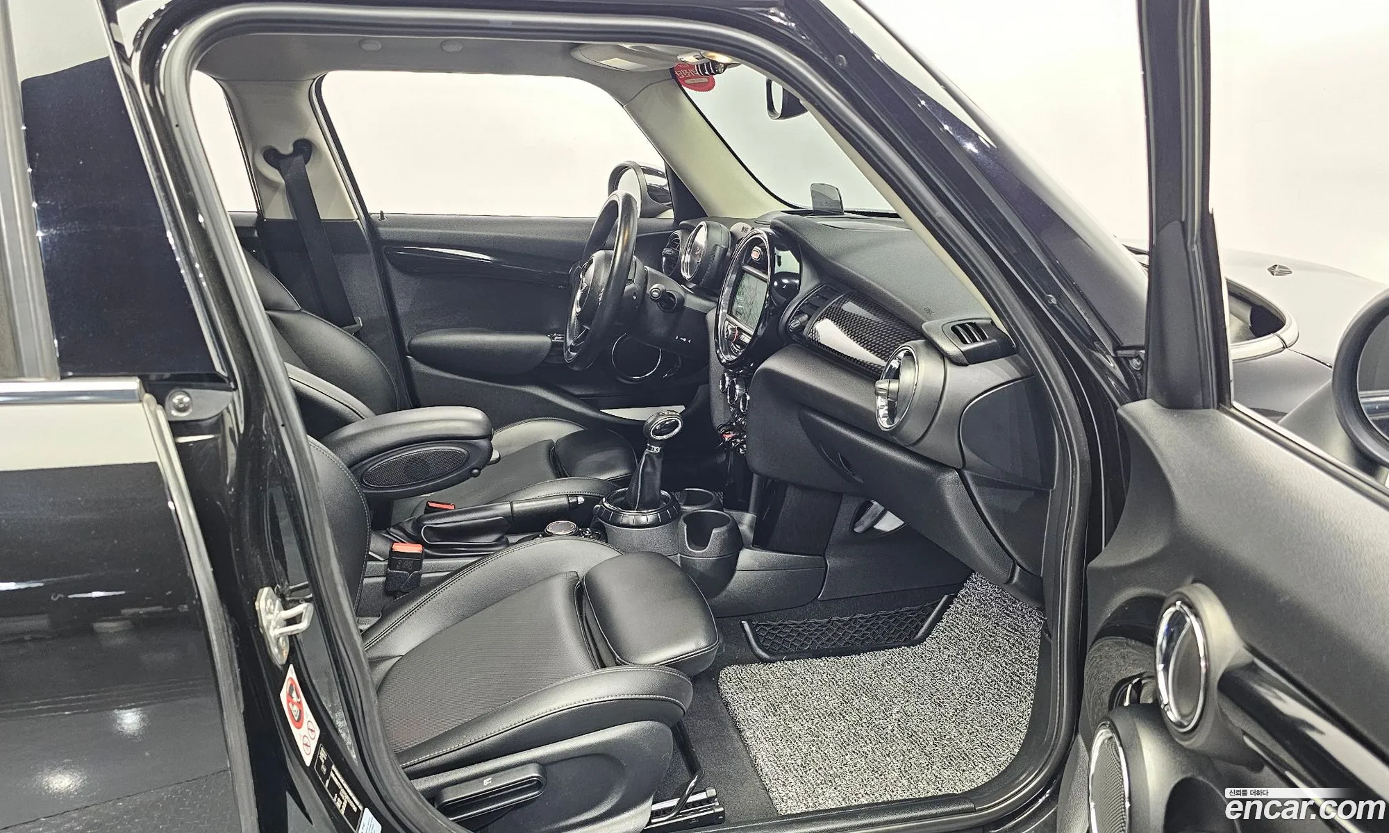 Mini Cooper SD 2016 WMWXT7107G2C15760 — 4