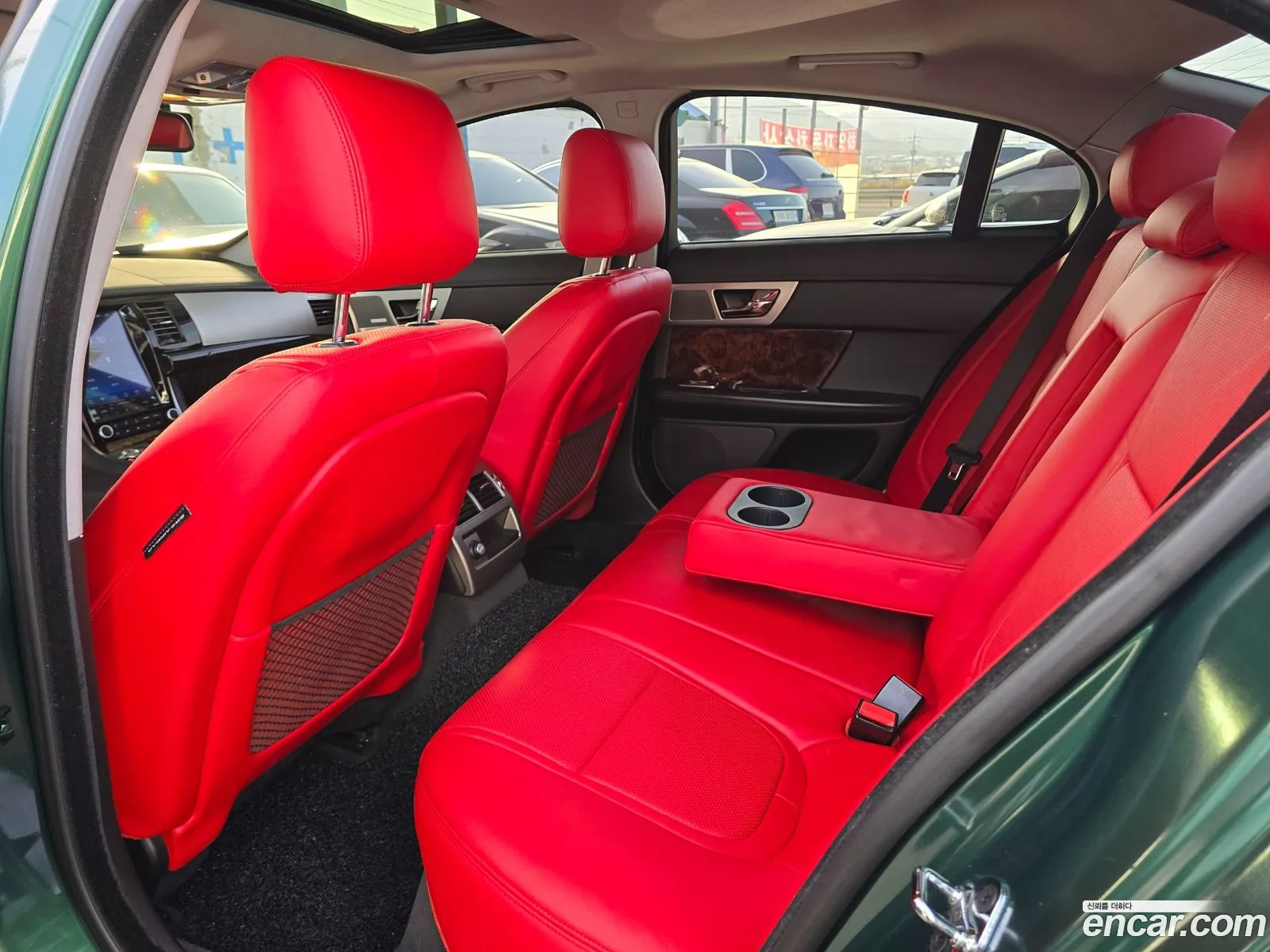 Jaguar XF 2012 — 8