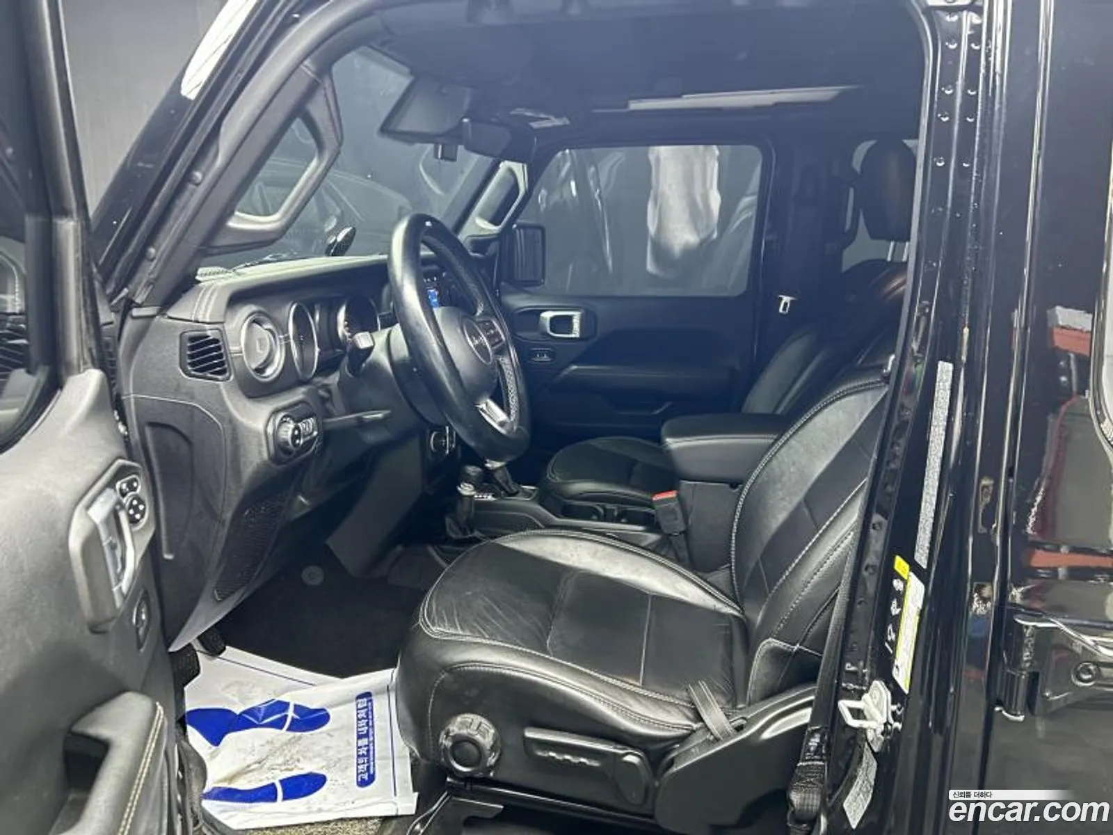 Jeep Wrangler 2020 — 19
