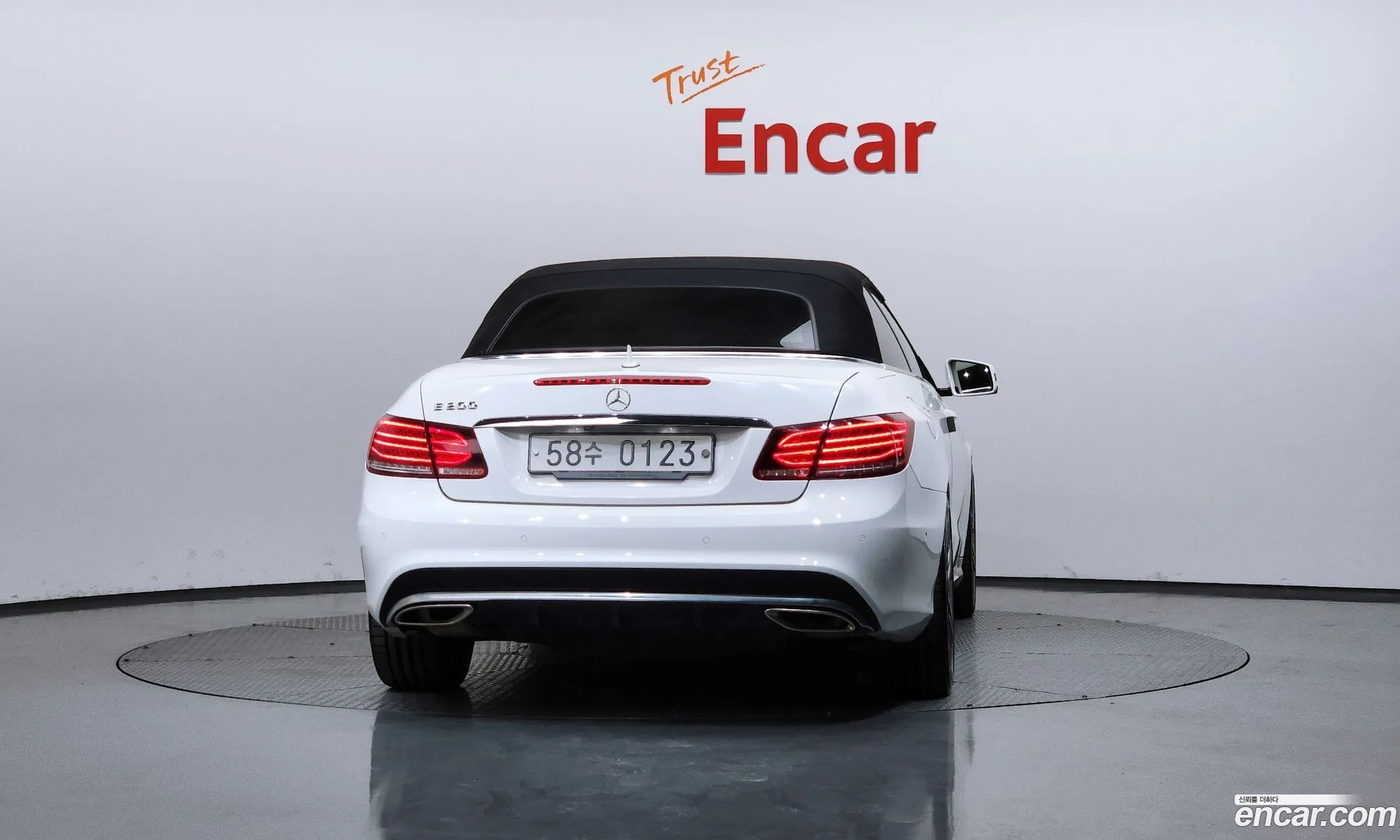 Mercedes-Benz E-Class W212 2014 WDDKK3EF3EF279004 — 3