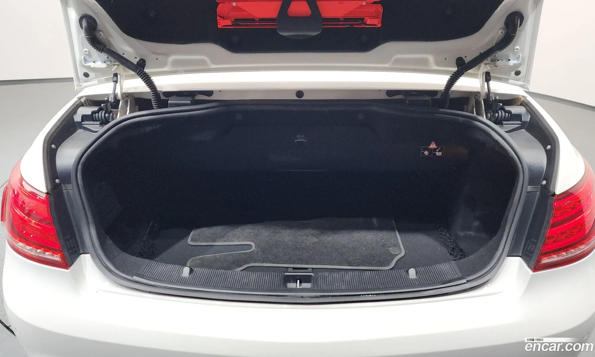 Mercedes-Benz E-Class W212 2014 WDDKK3EF3EF279004 — 2