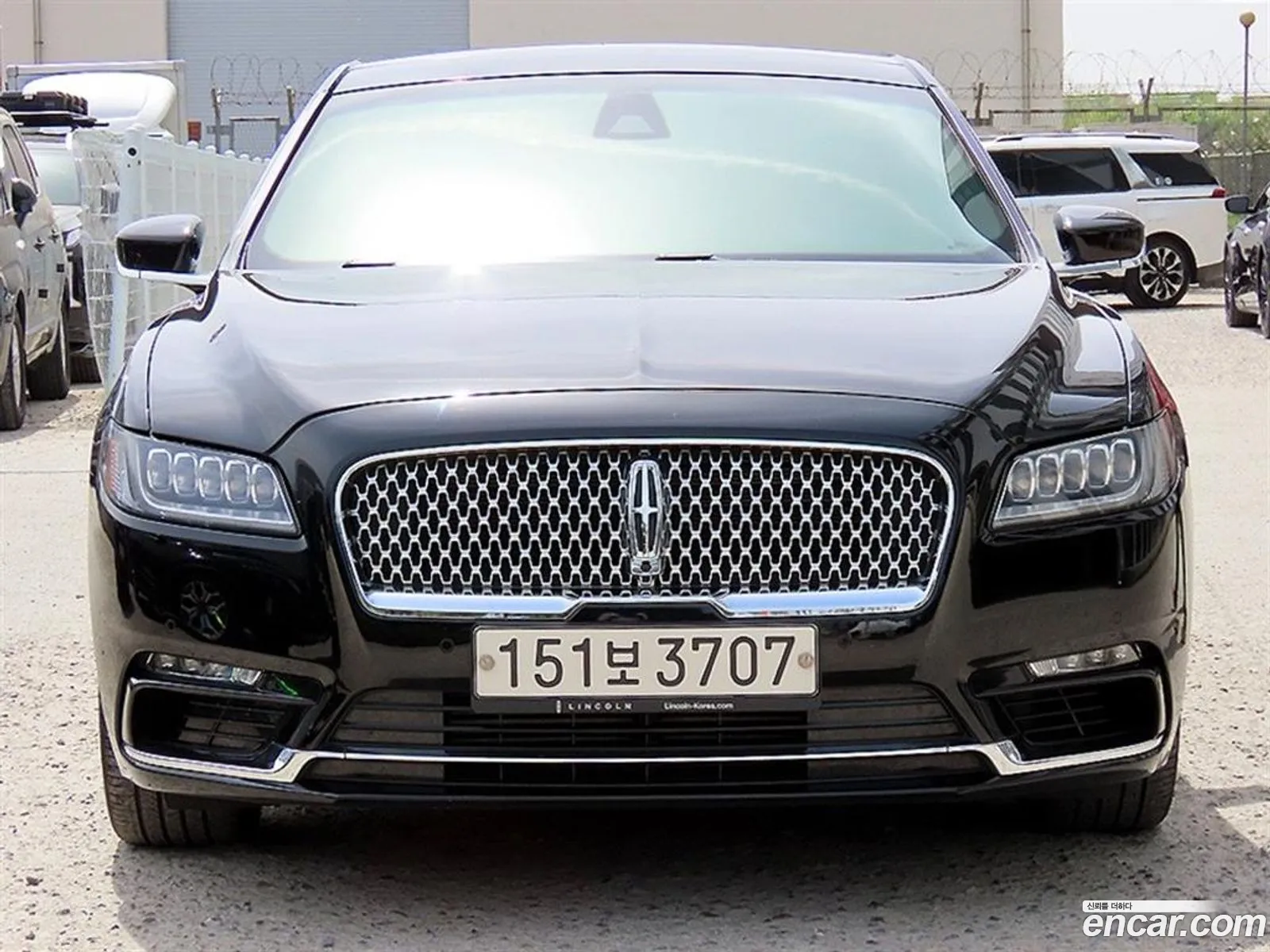 Lincoln Continental 10th Gen 2017 — 19