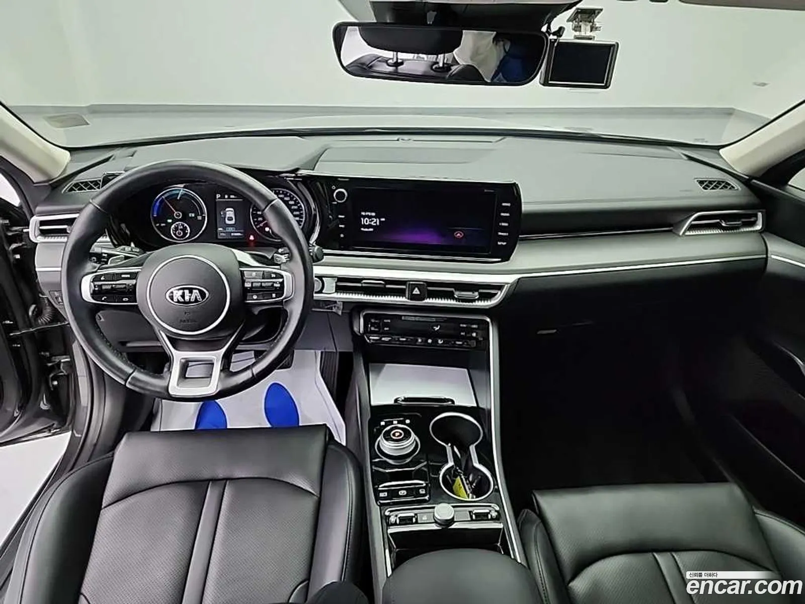 Kia K5 Hybrid 2021 — 16