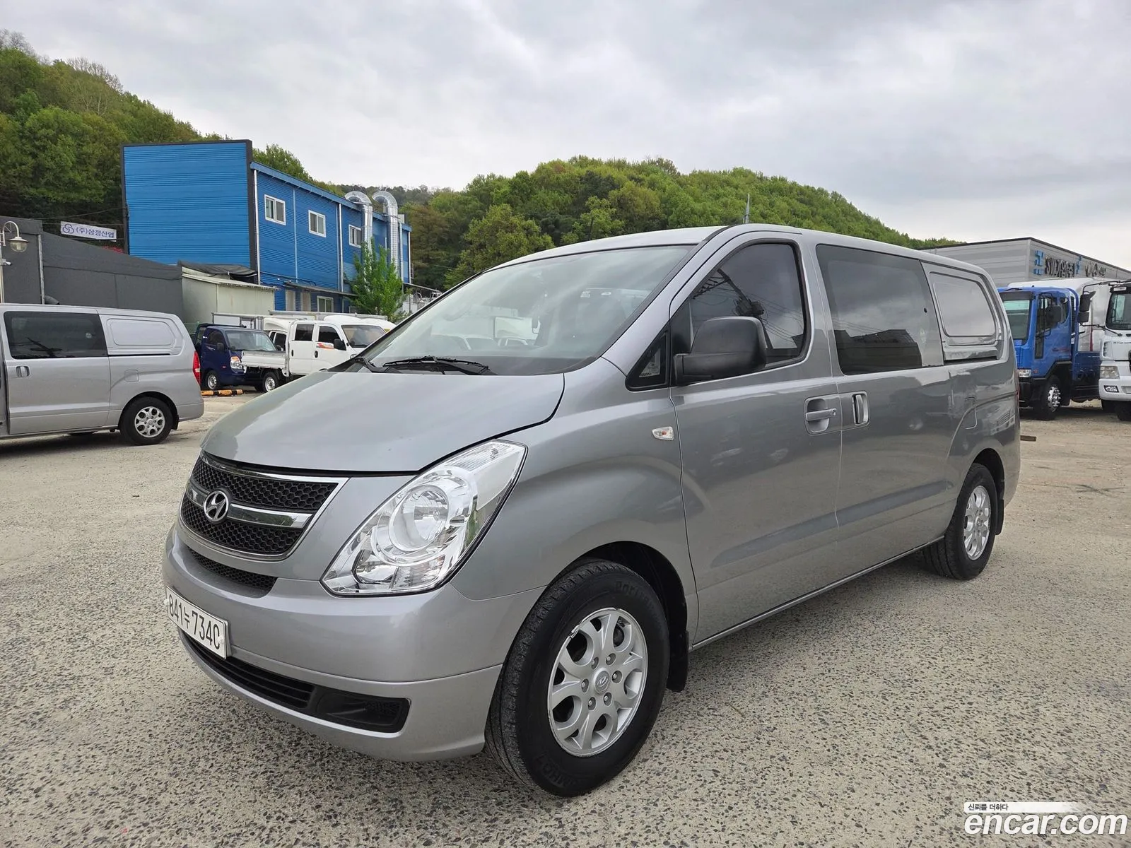 Hyundai Grand Starex 2013 — 14