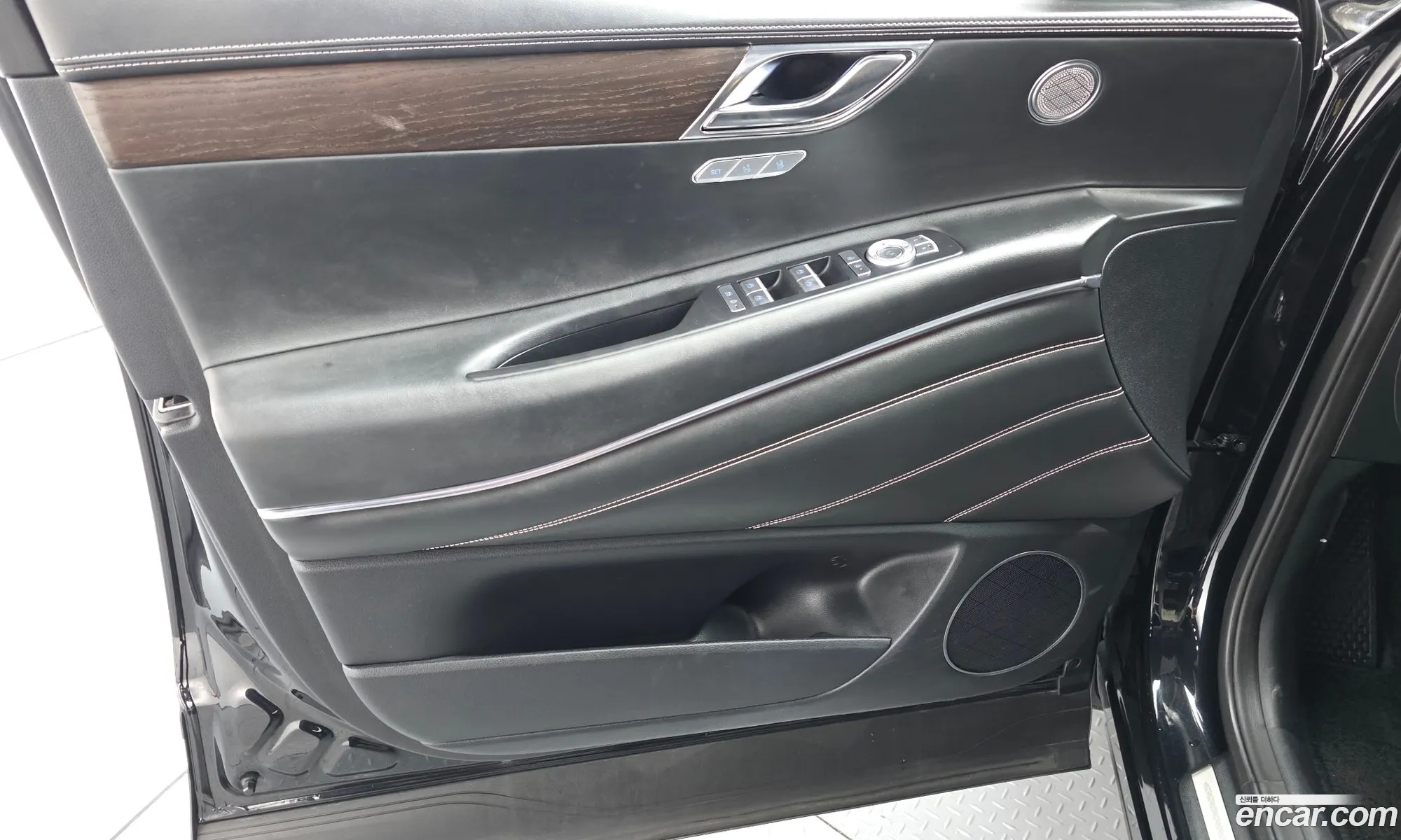 Genesis GV80 2020 — 13