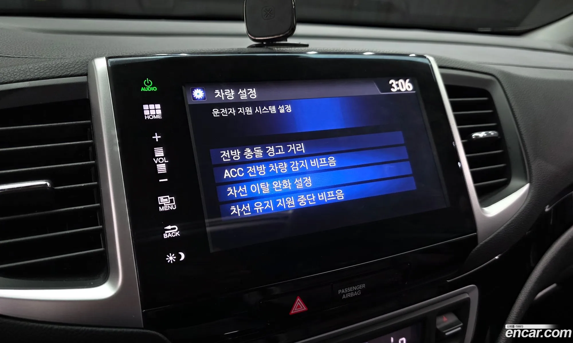 Honda Pilot 2016 5FNYF6850GB201792 — 18
