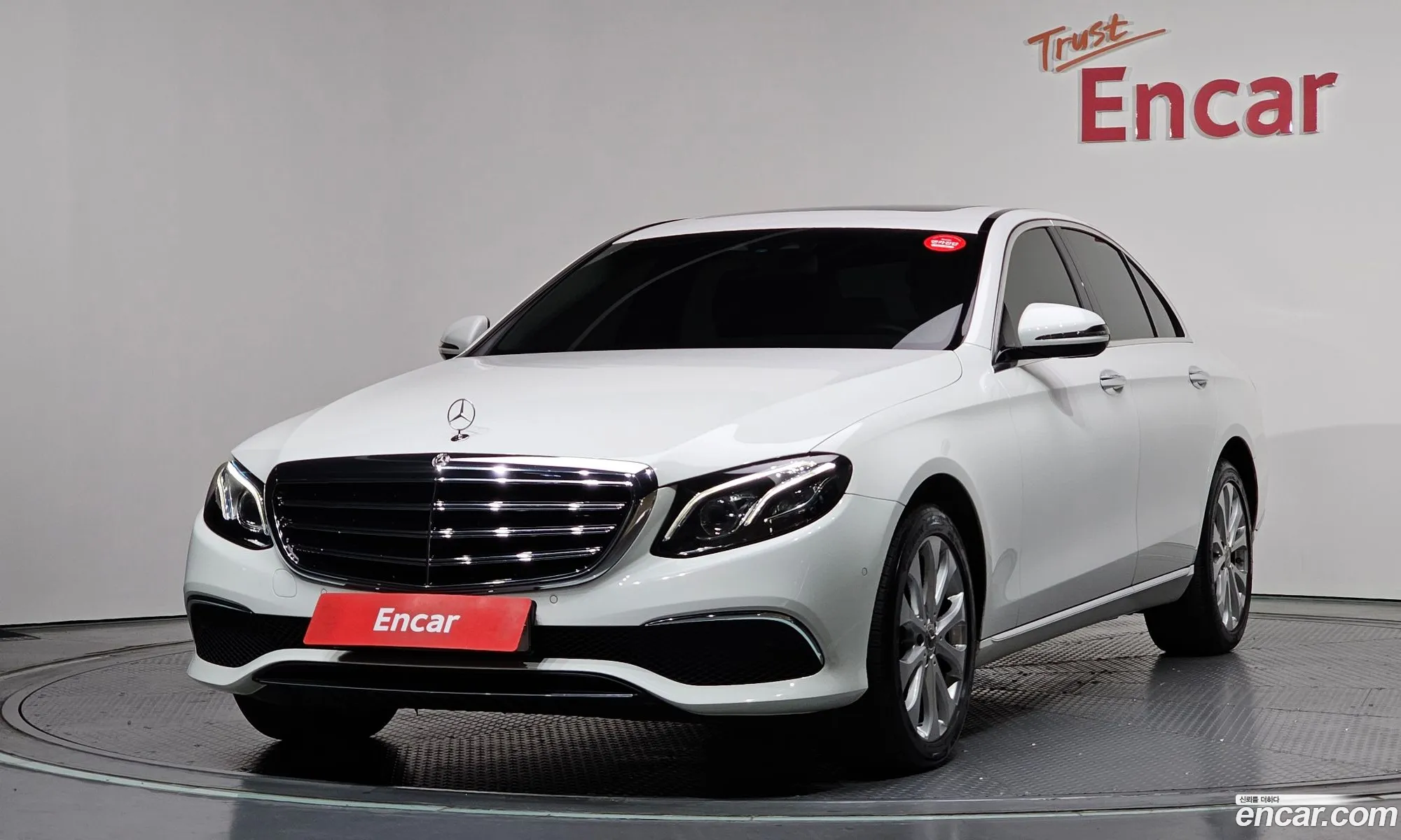 Mercedes-Benz E-Class W213 2018 WDDZF0FB5JA363121 — 31