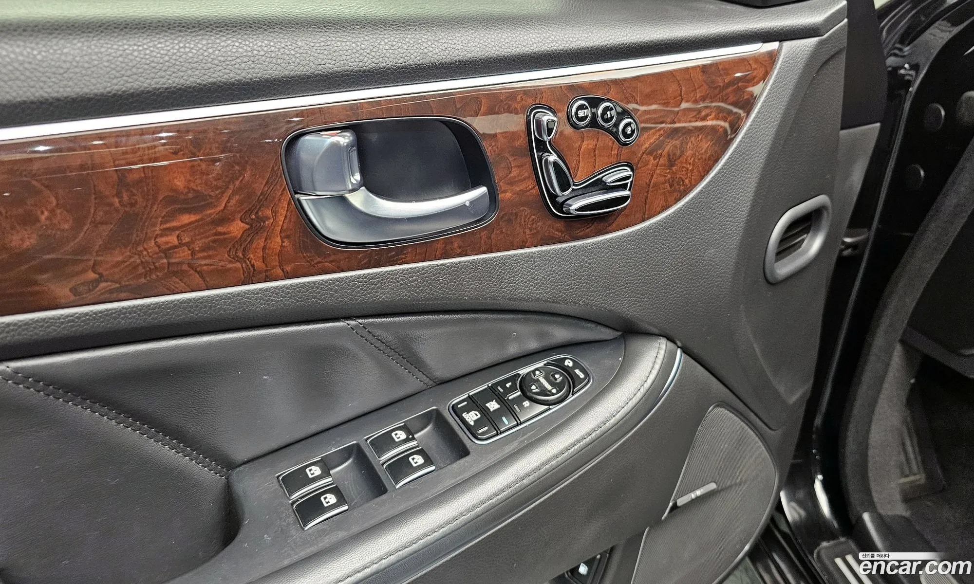 Hyundai Equus 2014 — 3