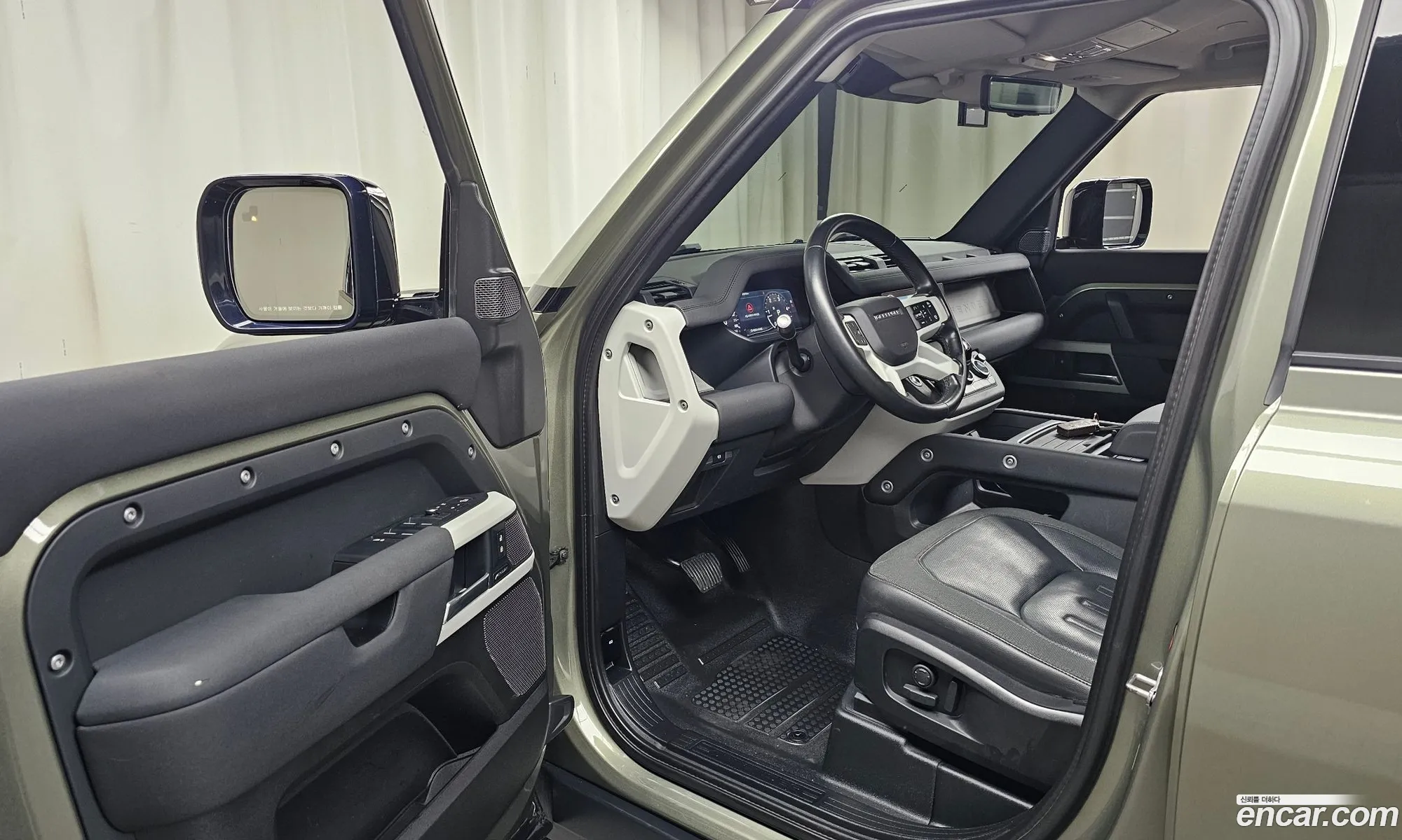 Land Rover Defender 2020 SALEA7BN5L2032013 — 22