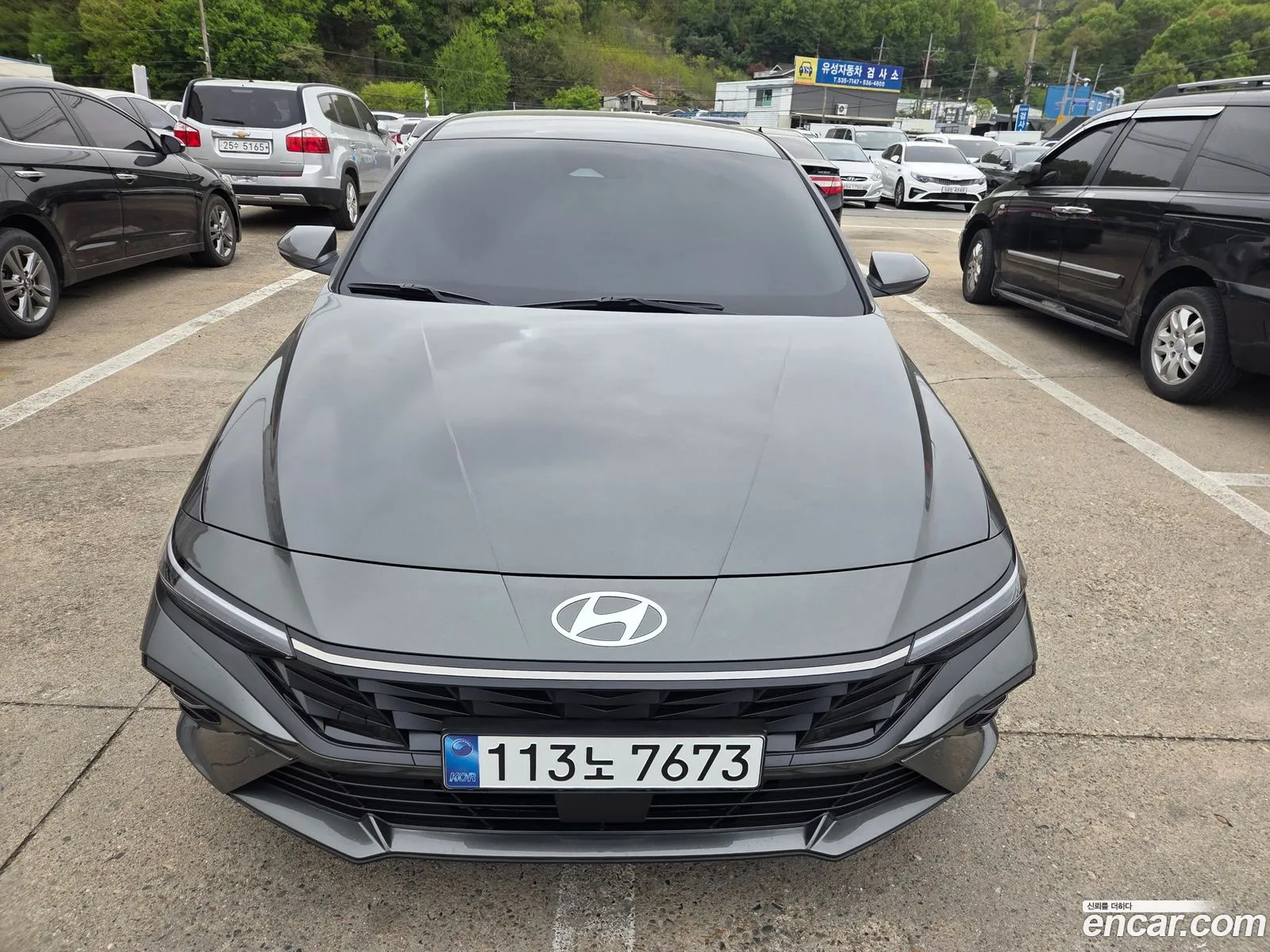 Hyundai Elantra 2025 — 15