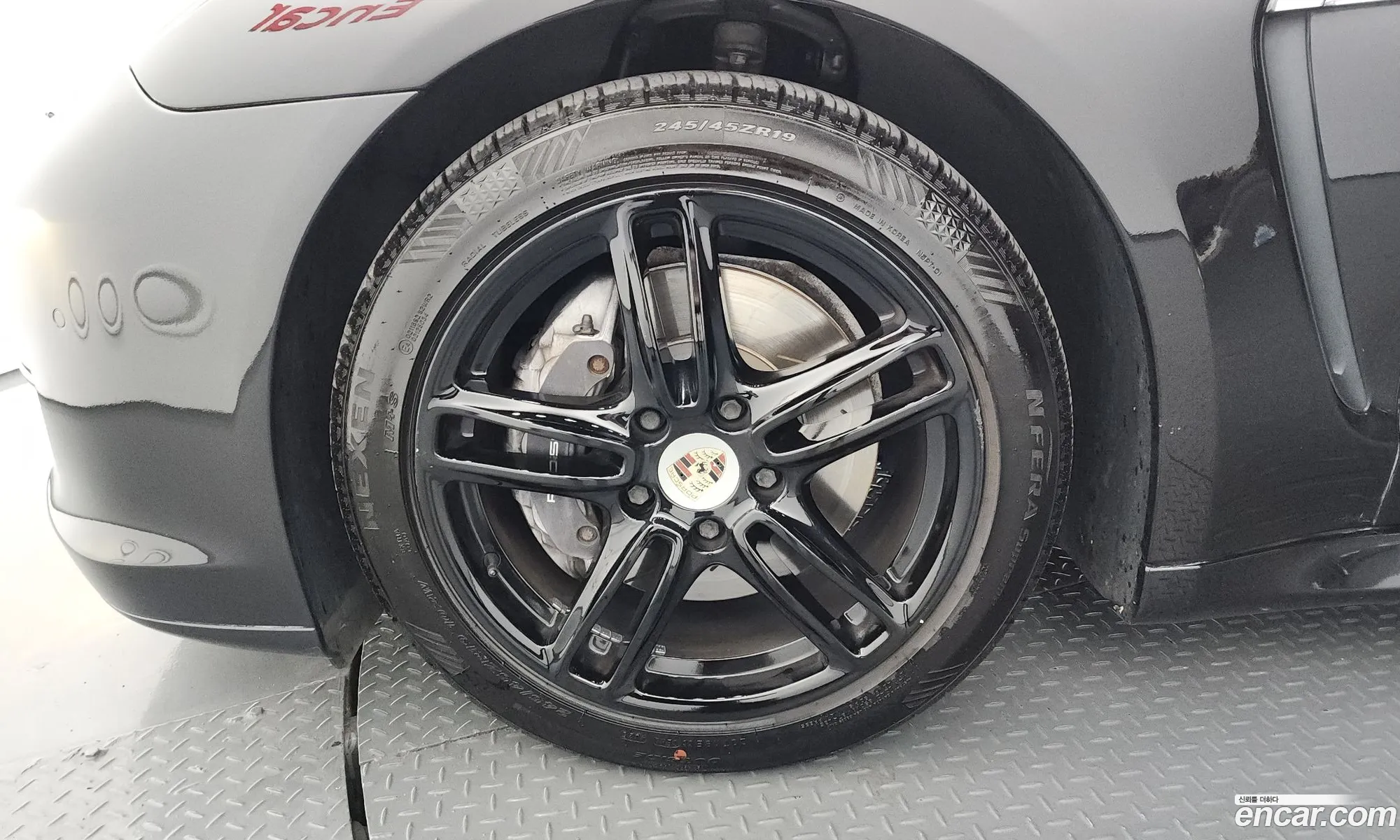 Porsche Panamera 2013 WP0AA297111111111 — 13