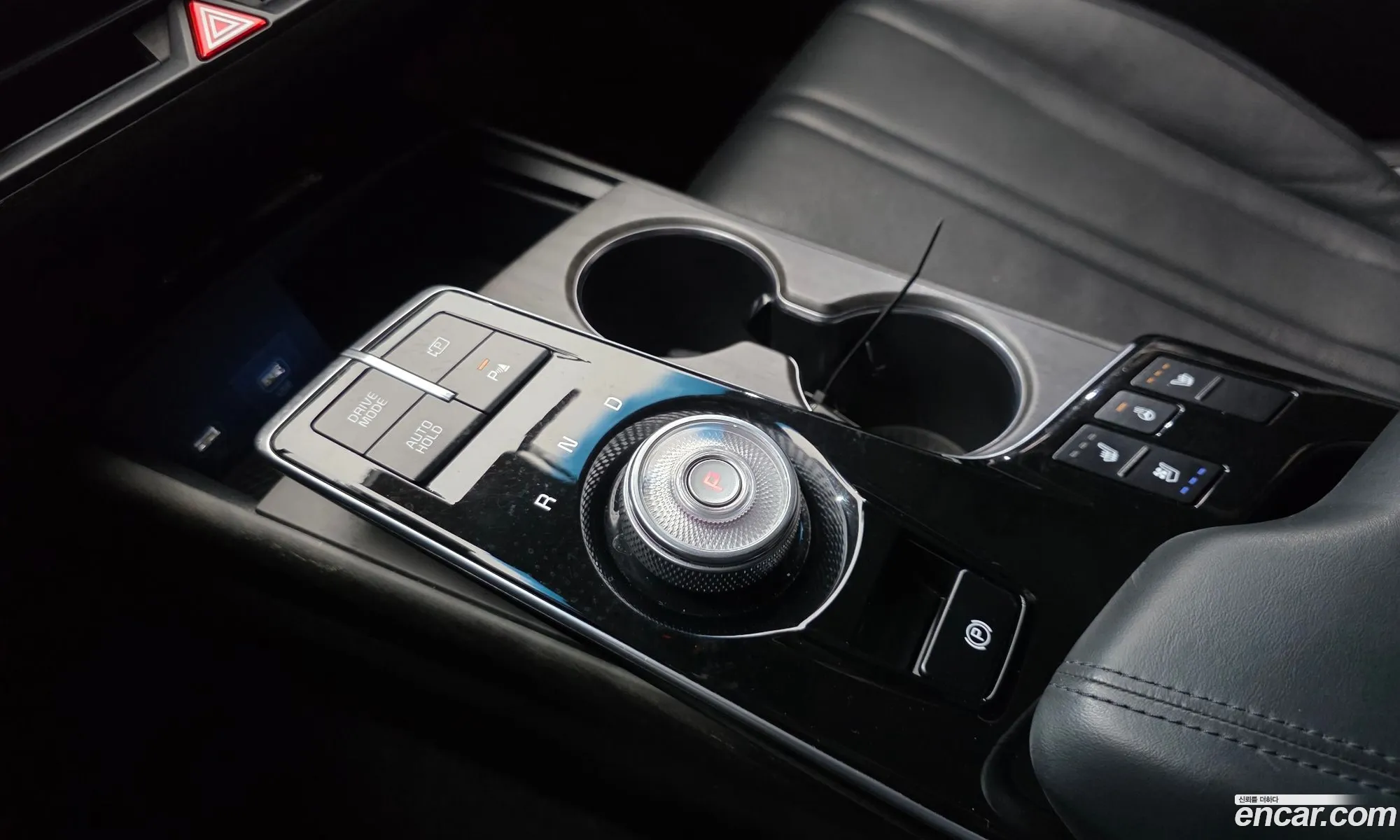 Kia K8 Hybrid 2022 — 12