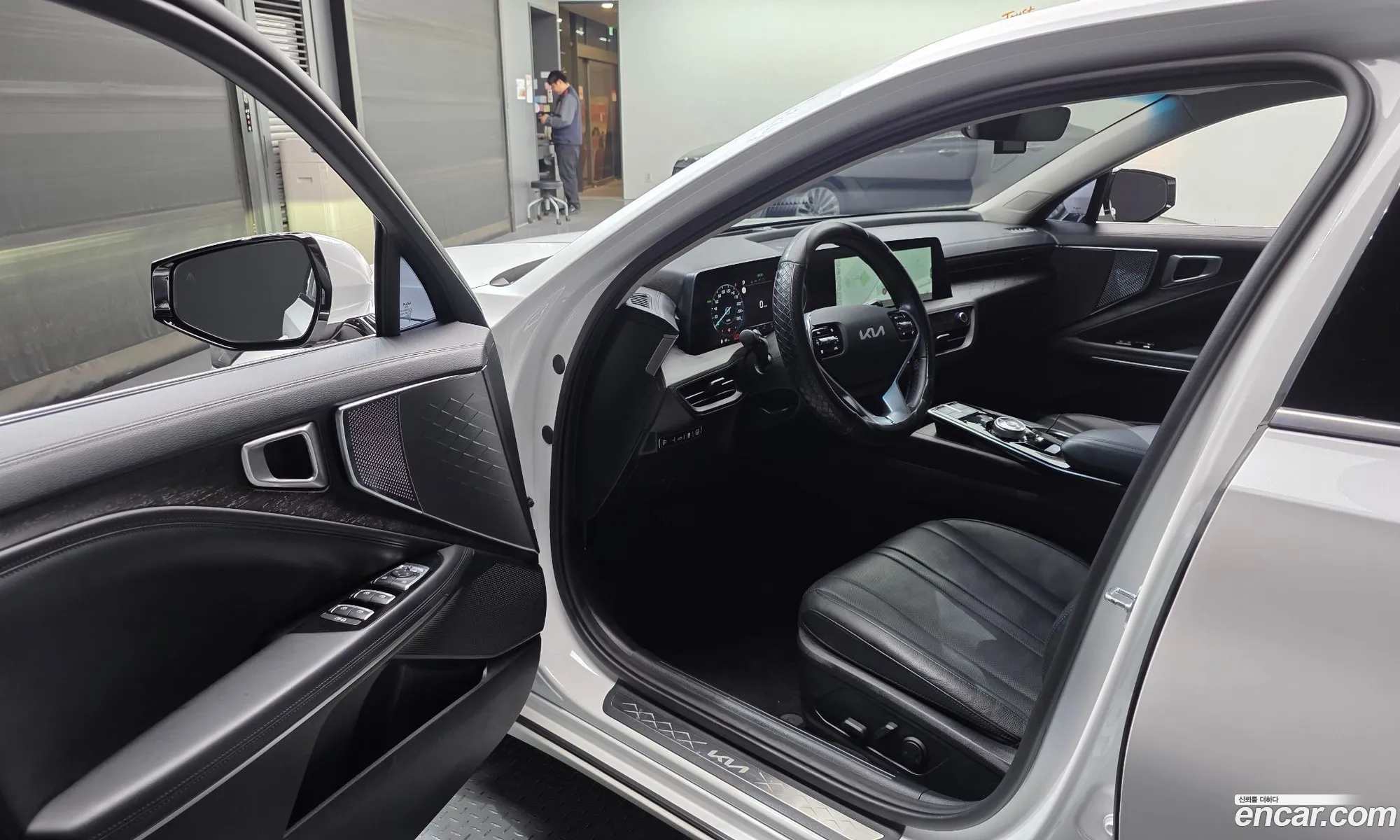 Kia K8 Hybrid 2022 — 20