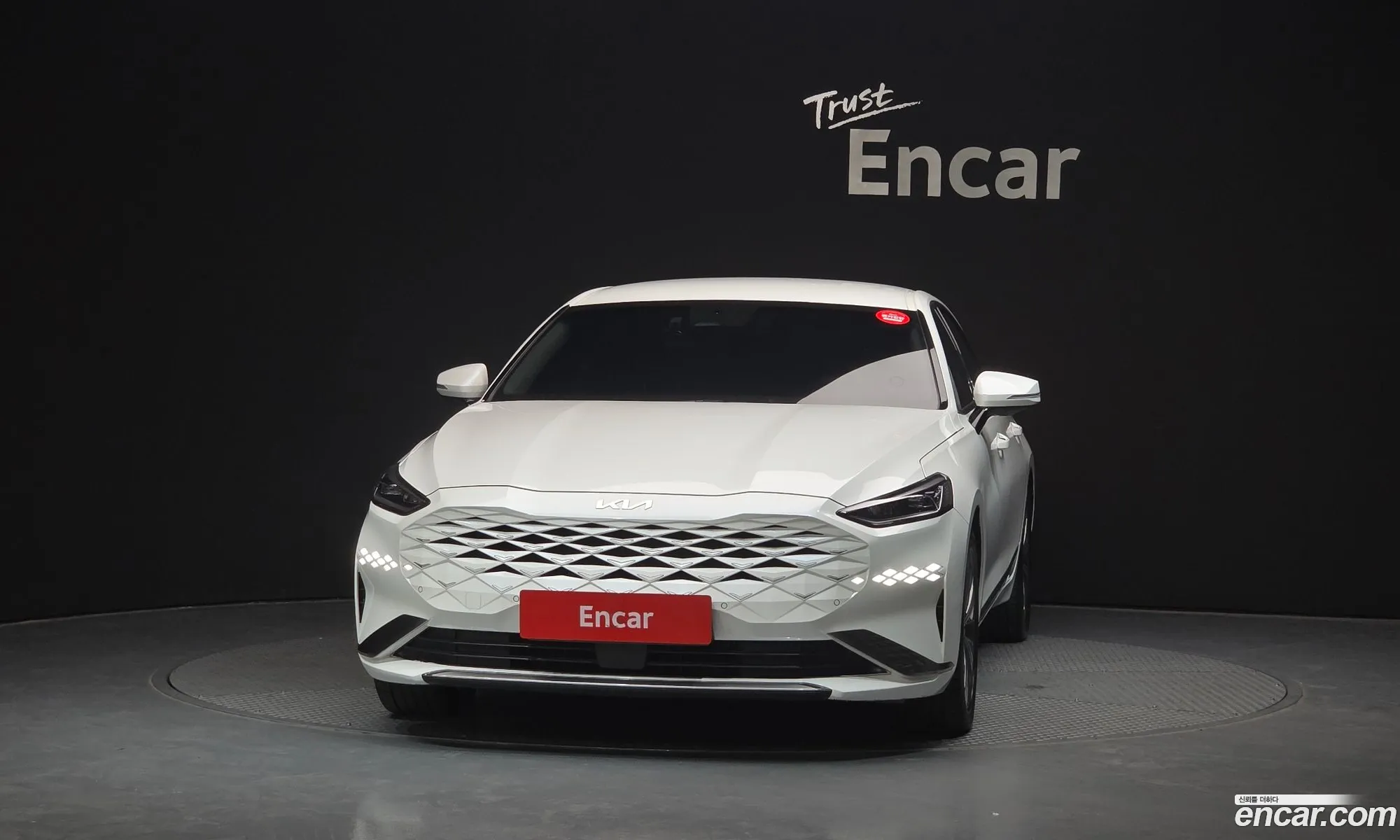 Kia K8 Hybrid 2022 — 4