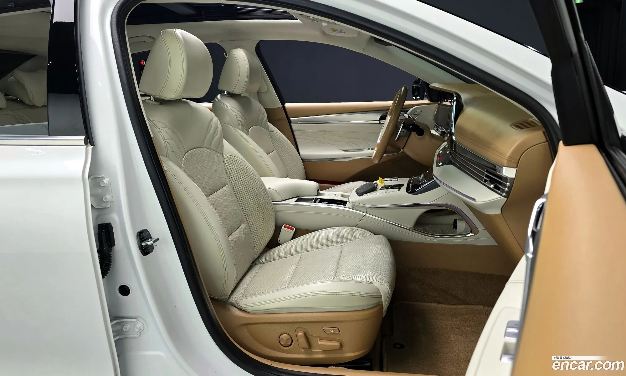 Hyundai Grandeur IG 2020 — 26