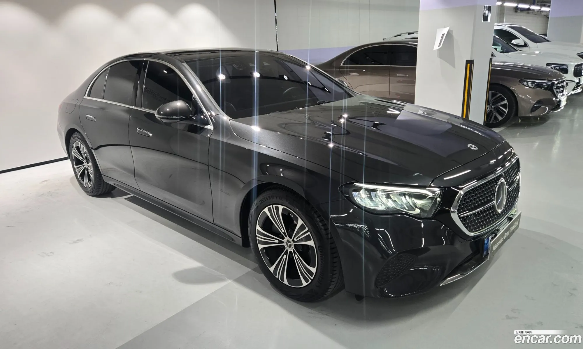 Mercedes-Benz E-Class W214 2025 — 11