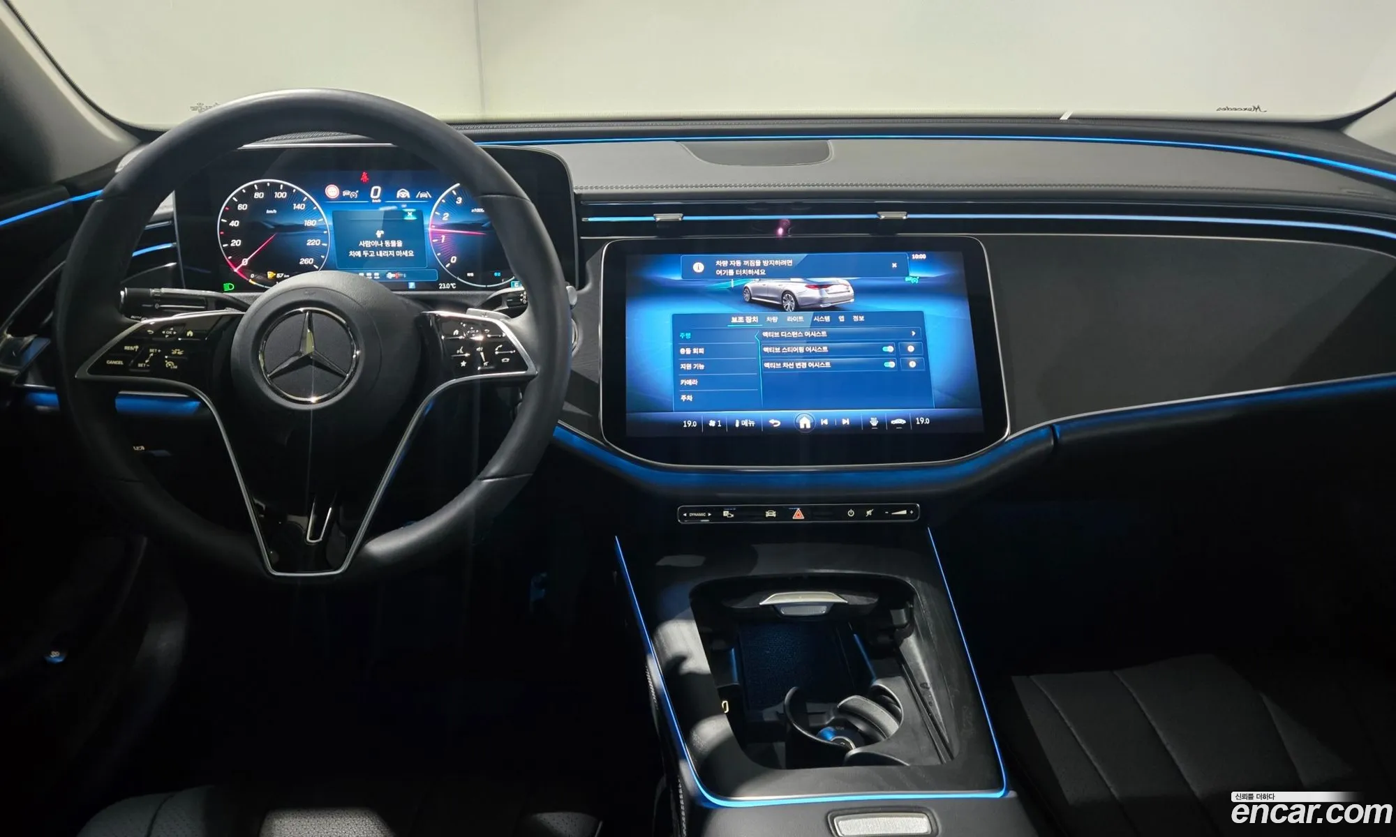 Mercedes-Benz E-Class W214 2025 — 17