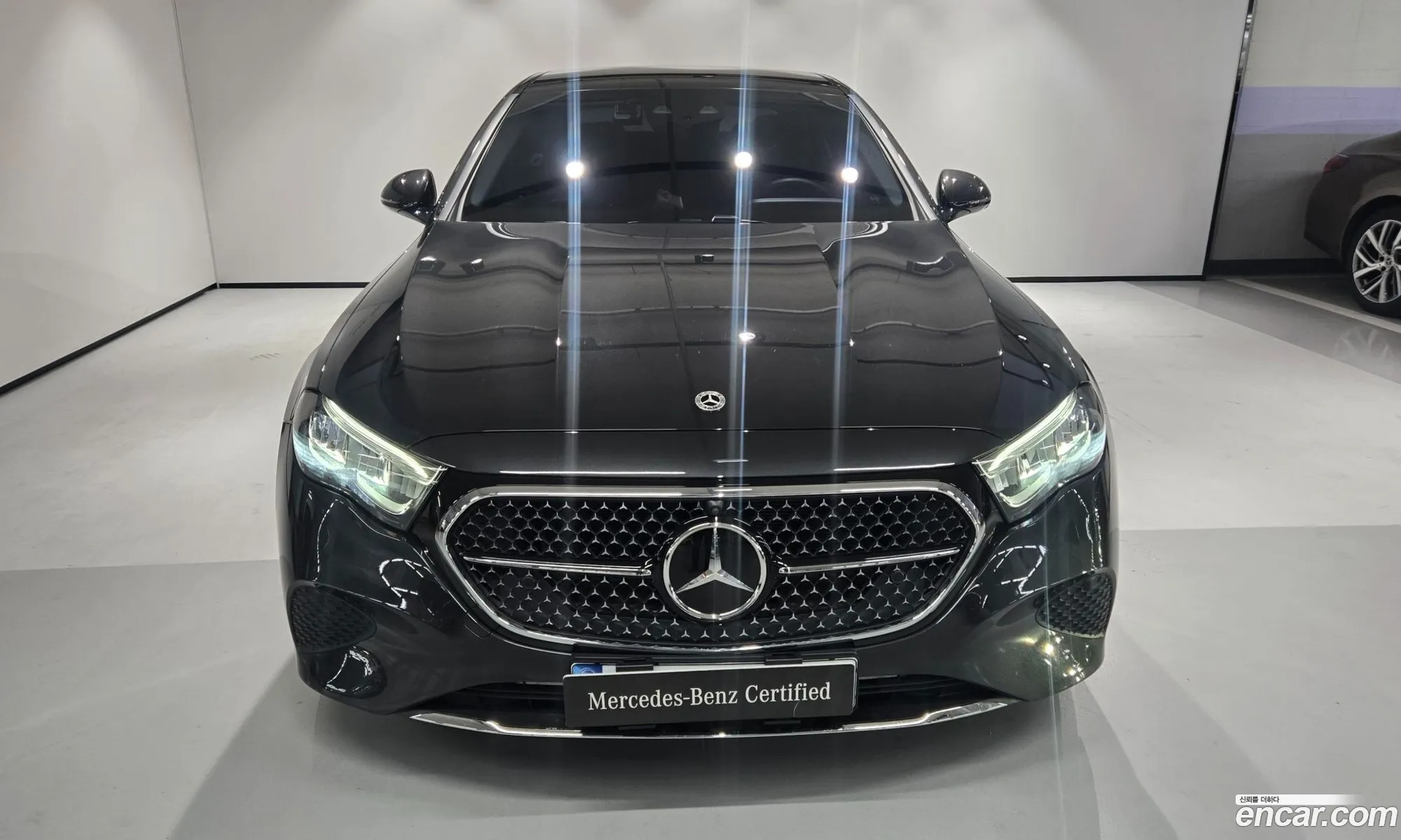 Mercedes-Benz E-Class W214 2025 — 15