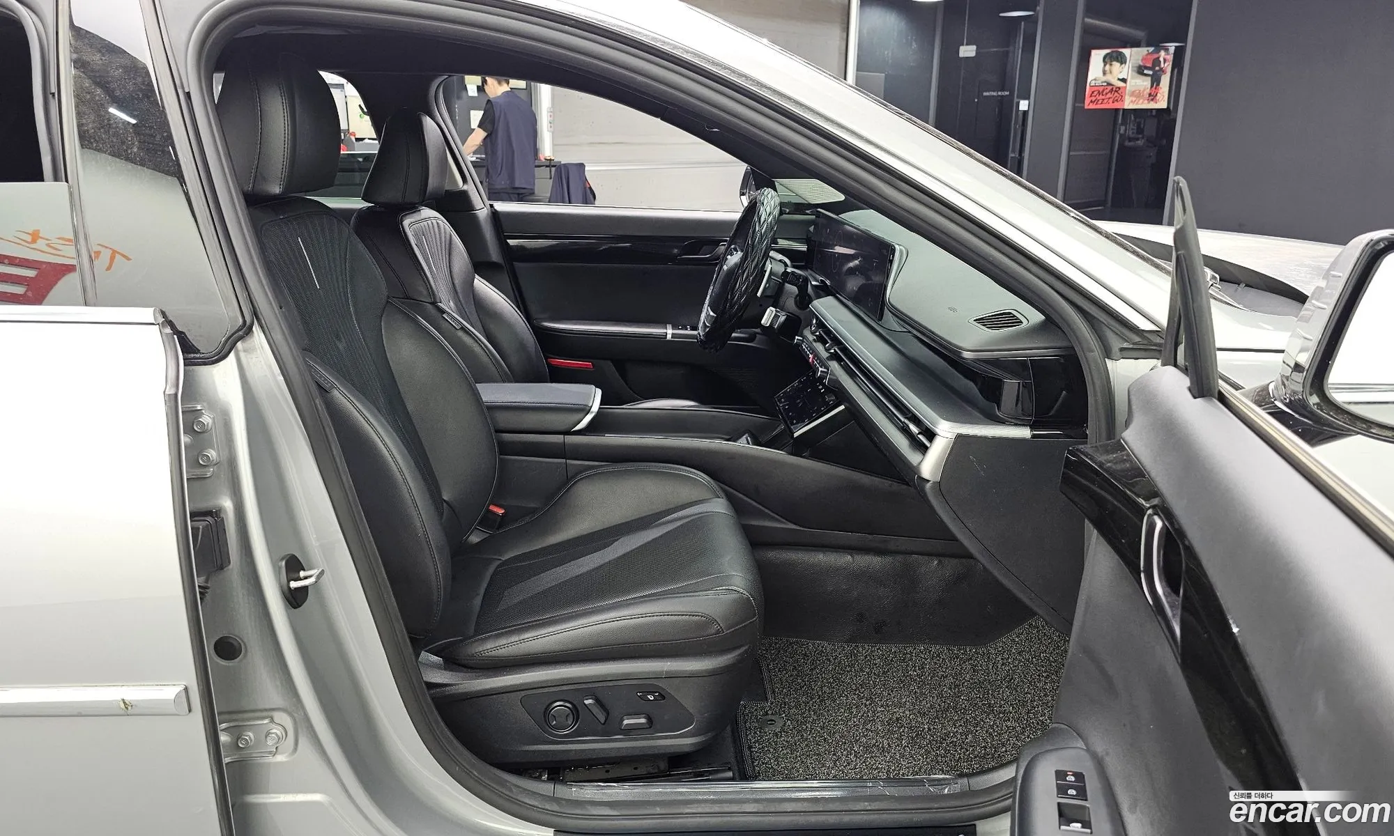 Hyundai Grandeur 2023 — 19