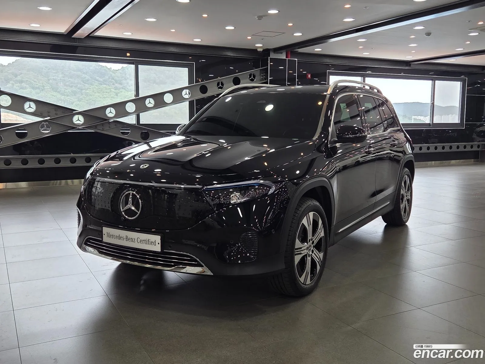 Mercedes-Benz EQB X243 2025 — 19
