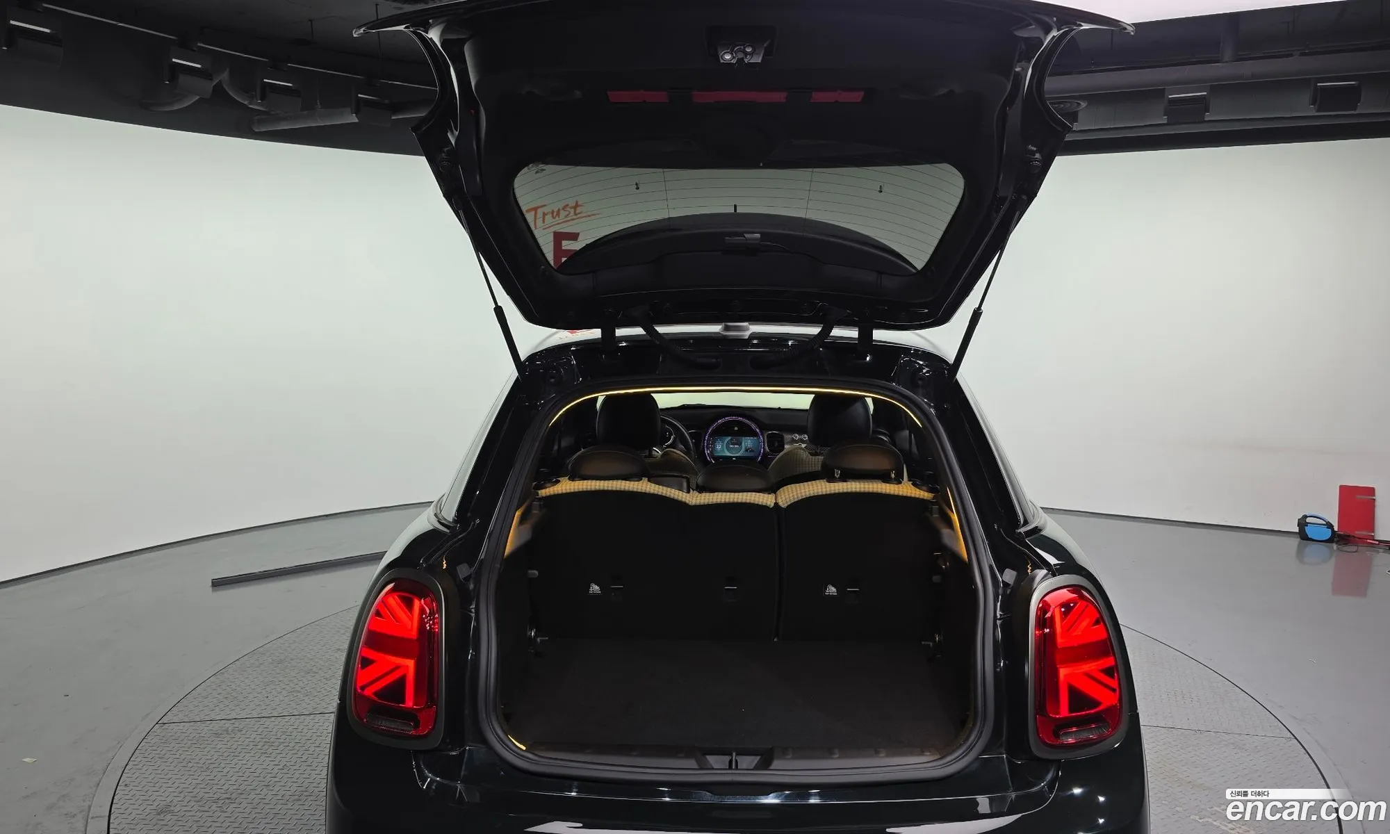 Mini Cooper S 2022 WMW61DK0XP2S97303 — 20