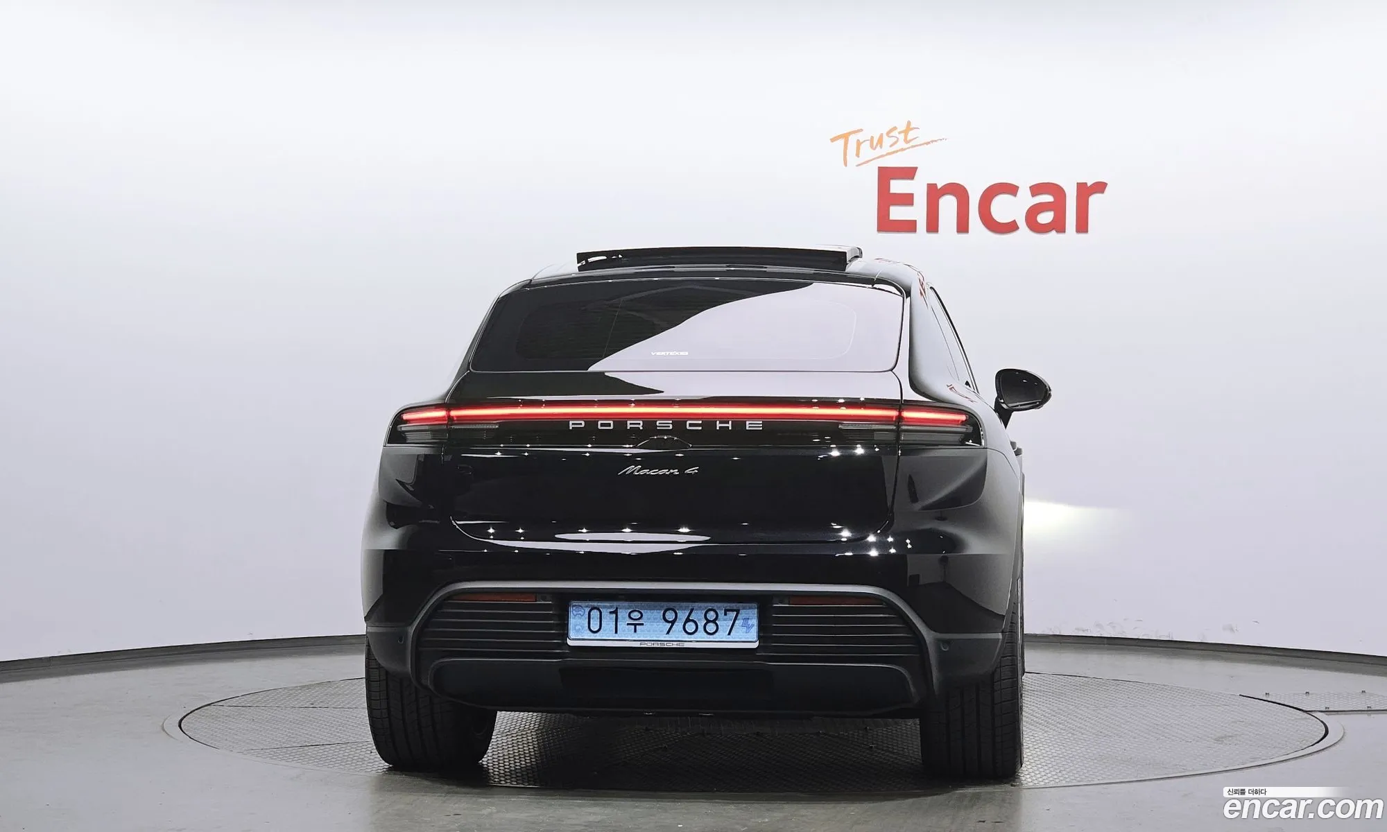 Porsche Macan EV 2025 WP1AA2XA5SL003078 — 8