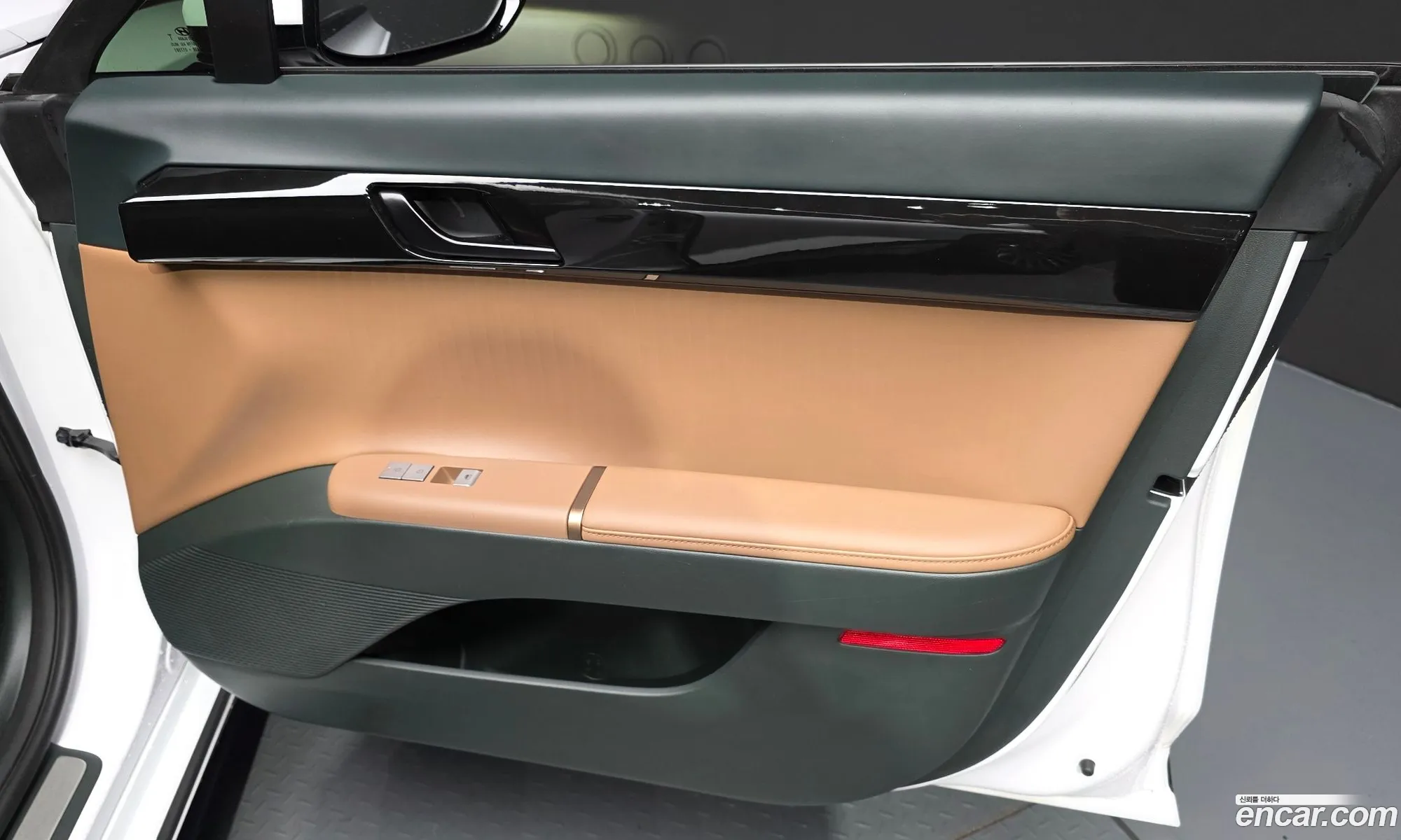 Hyundai Grandeur 2023 — 25