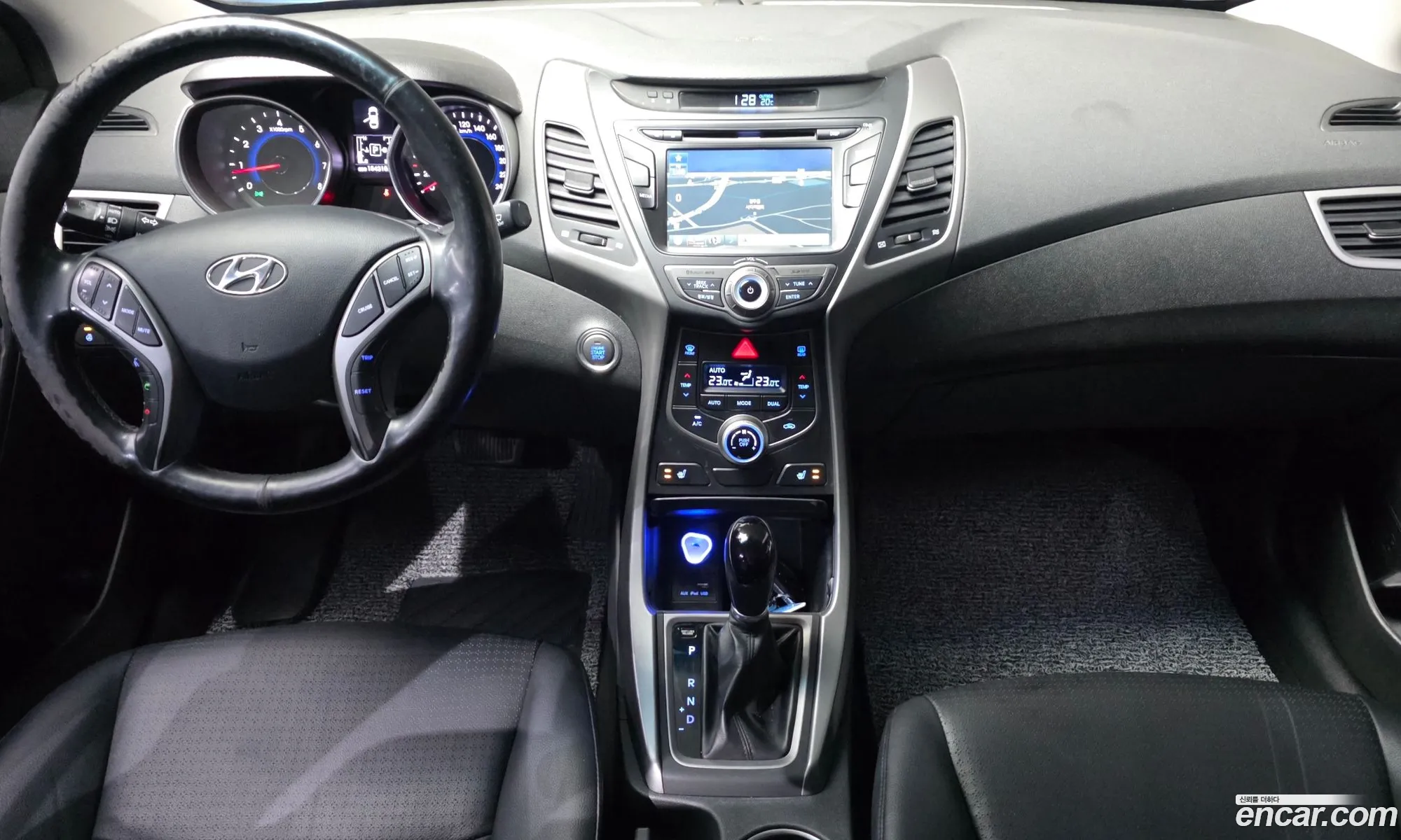 Hyundai Elantra 2013 — 14