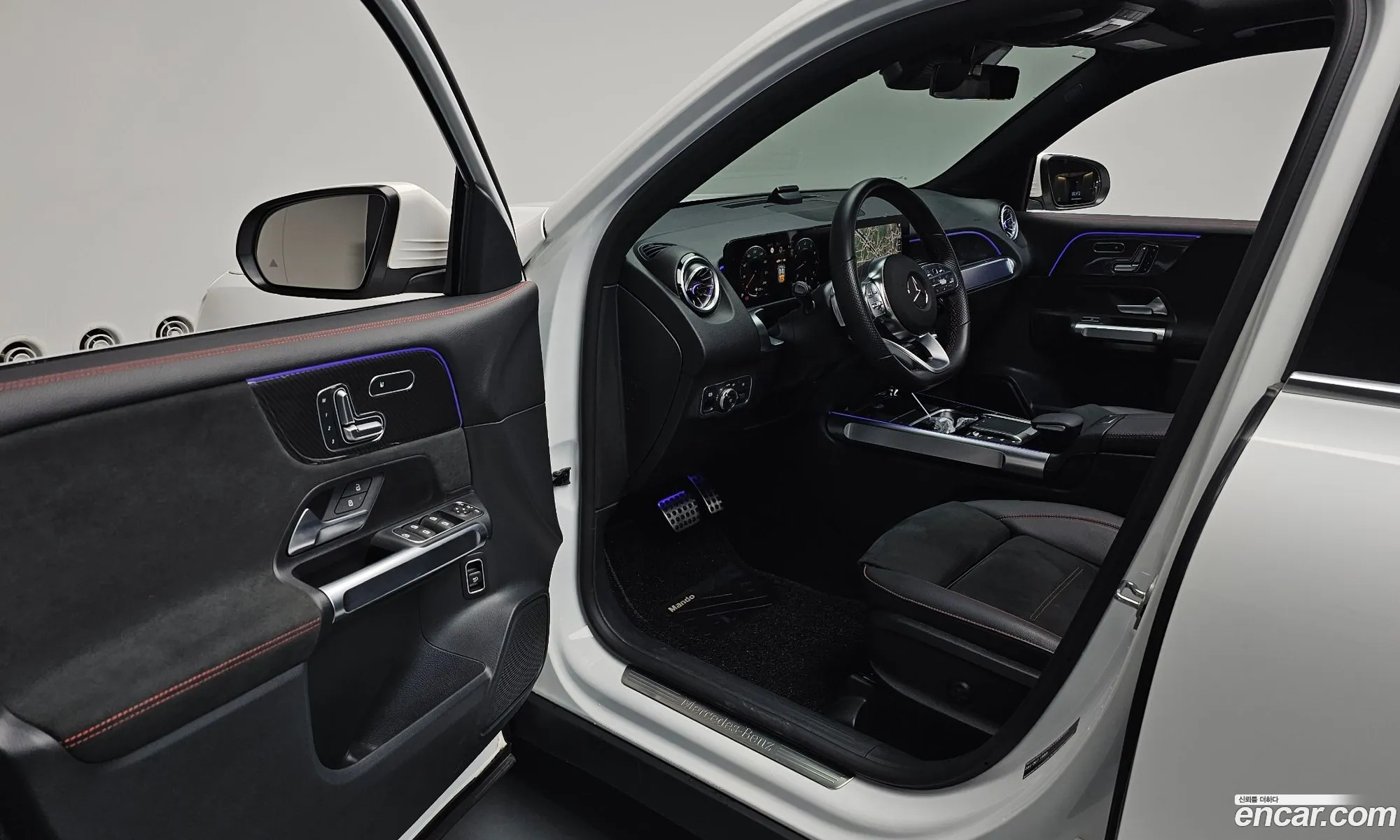 Mercedes-Benz GLB-Class X247 2023 — 17