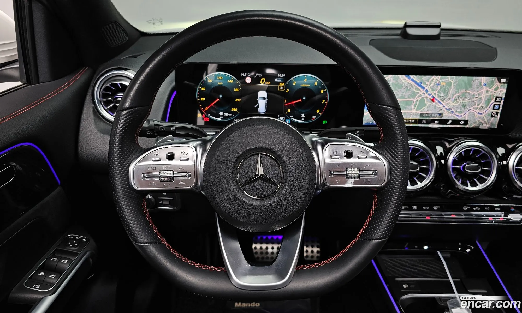Mercedes-Benz GLB-Class X247 2023 — 28