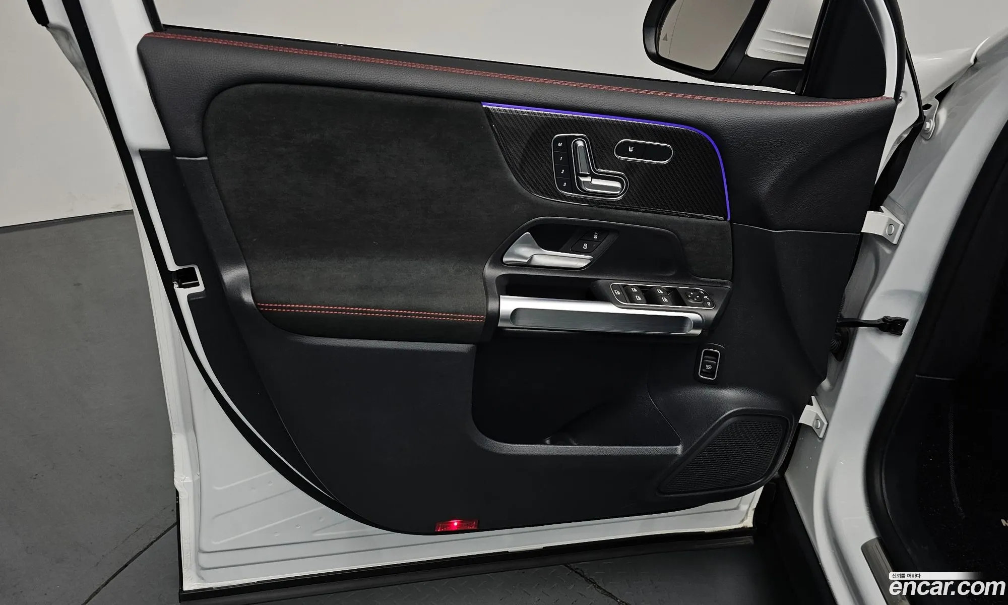 Mercedes-Benz GLB-Class X247 2023 — 27