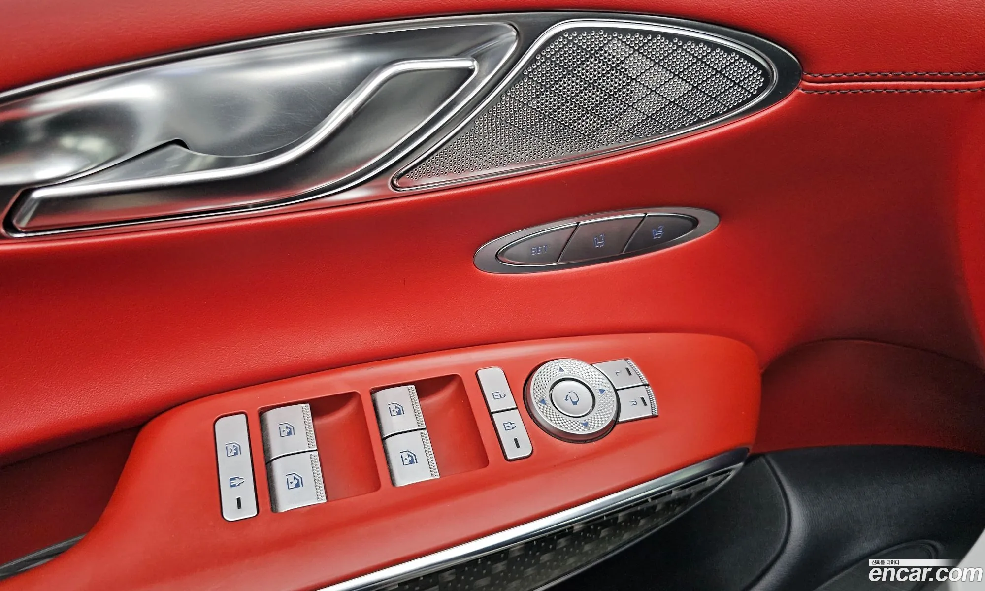 Genesis GV70 2022 — 24