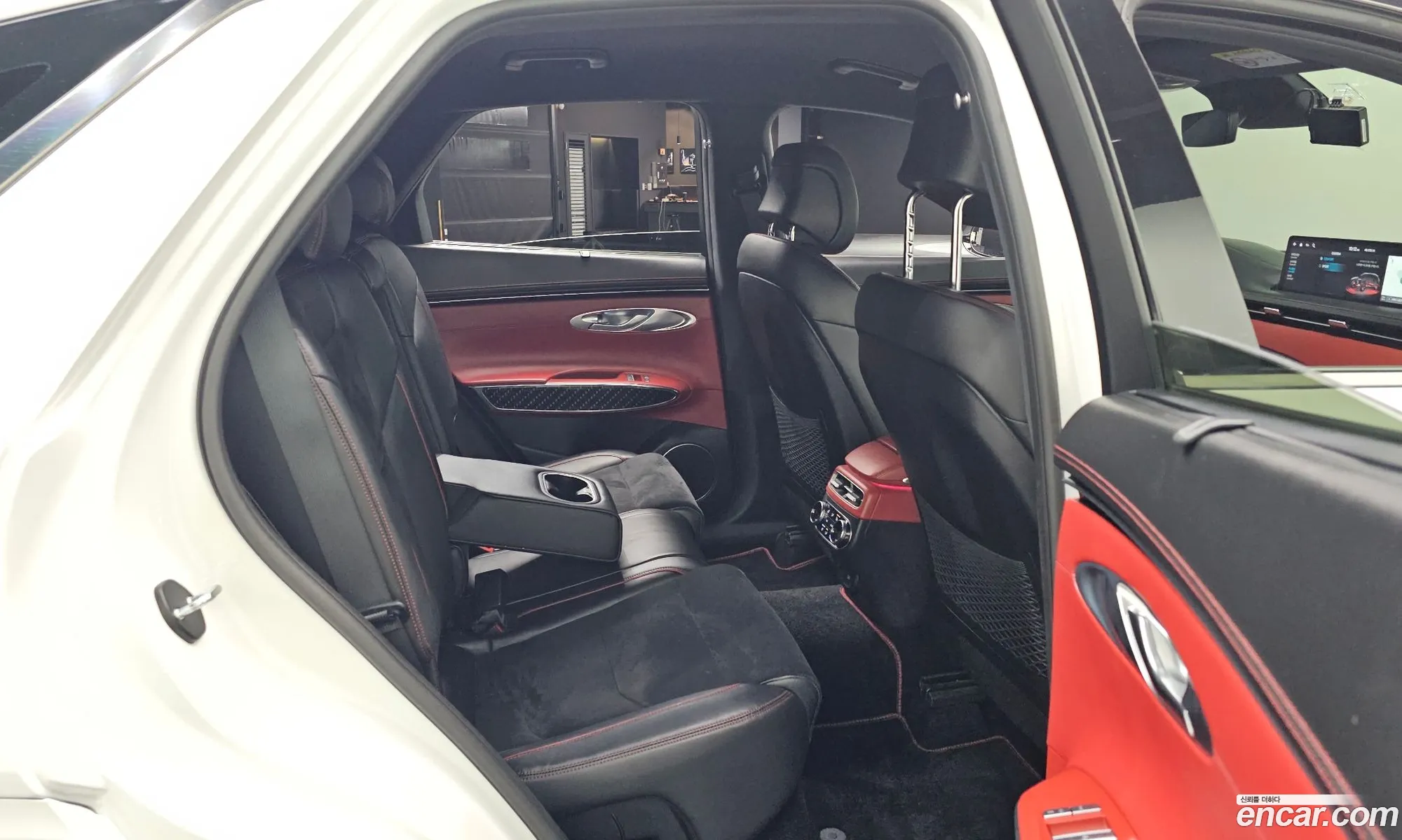 Genesis GV70 2022 — 18