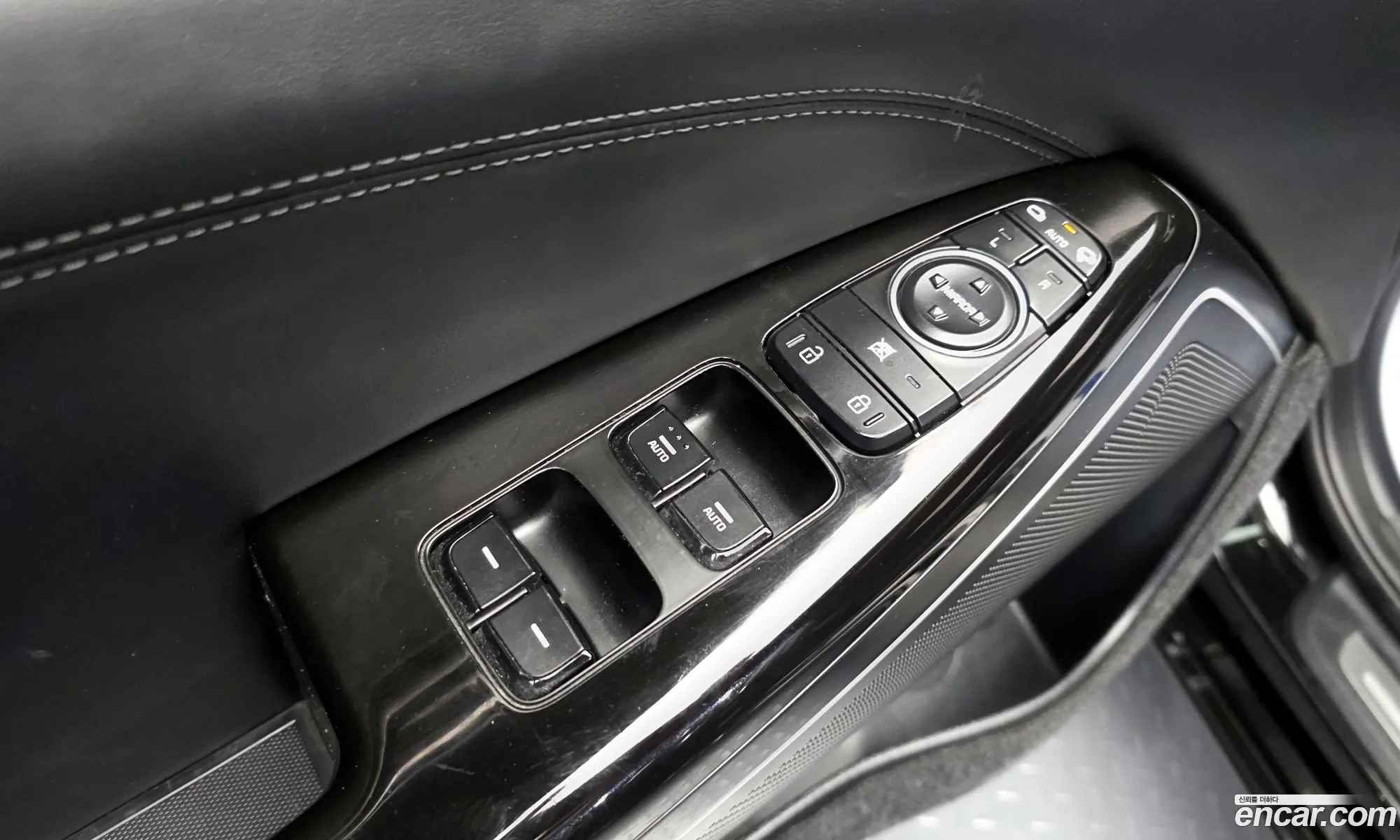 Kia K7 2019 — 16
