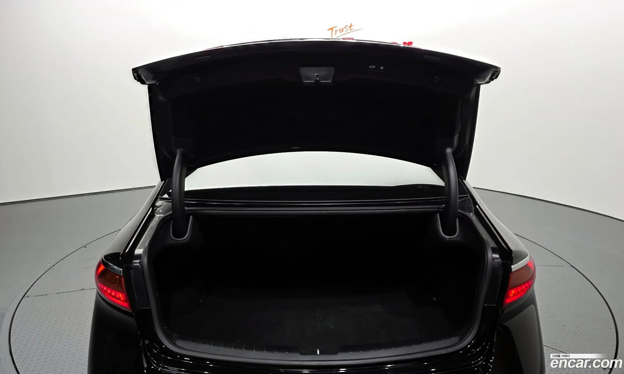 Kia K7 2019 — 12