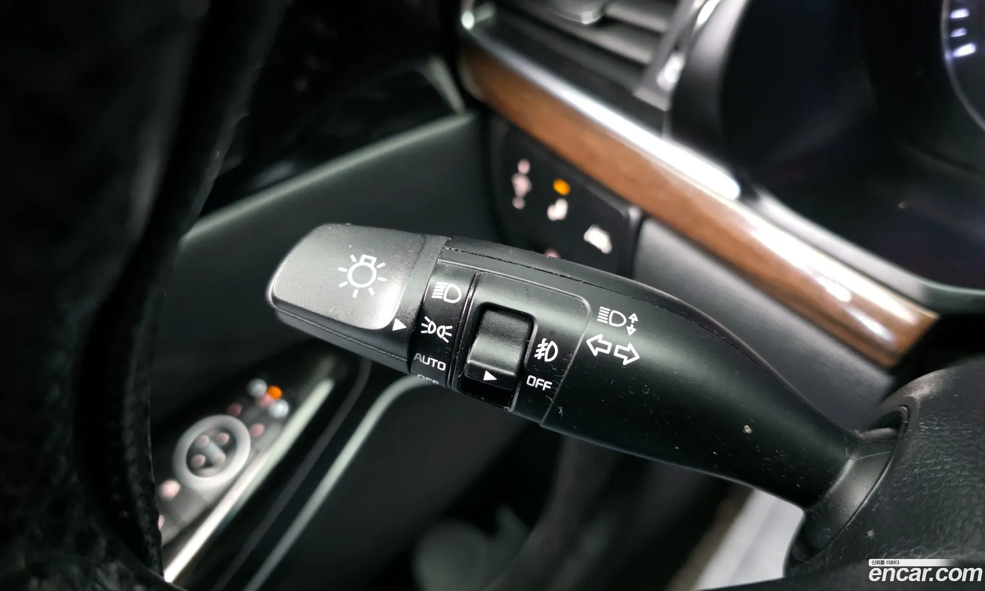 Kia K7 2019 — 2