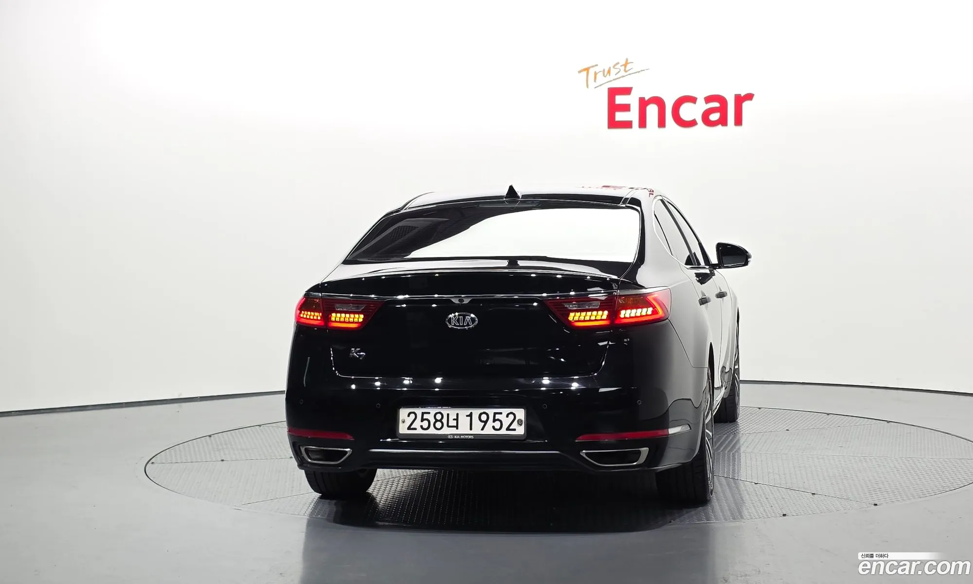 Kia K7 2019 — 13